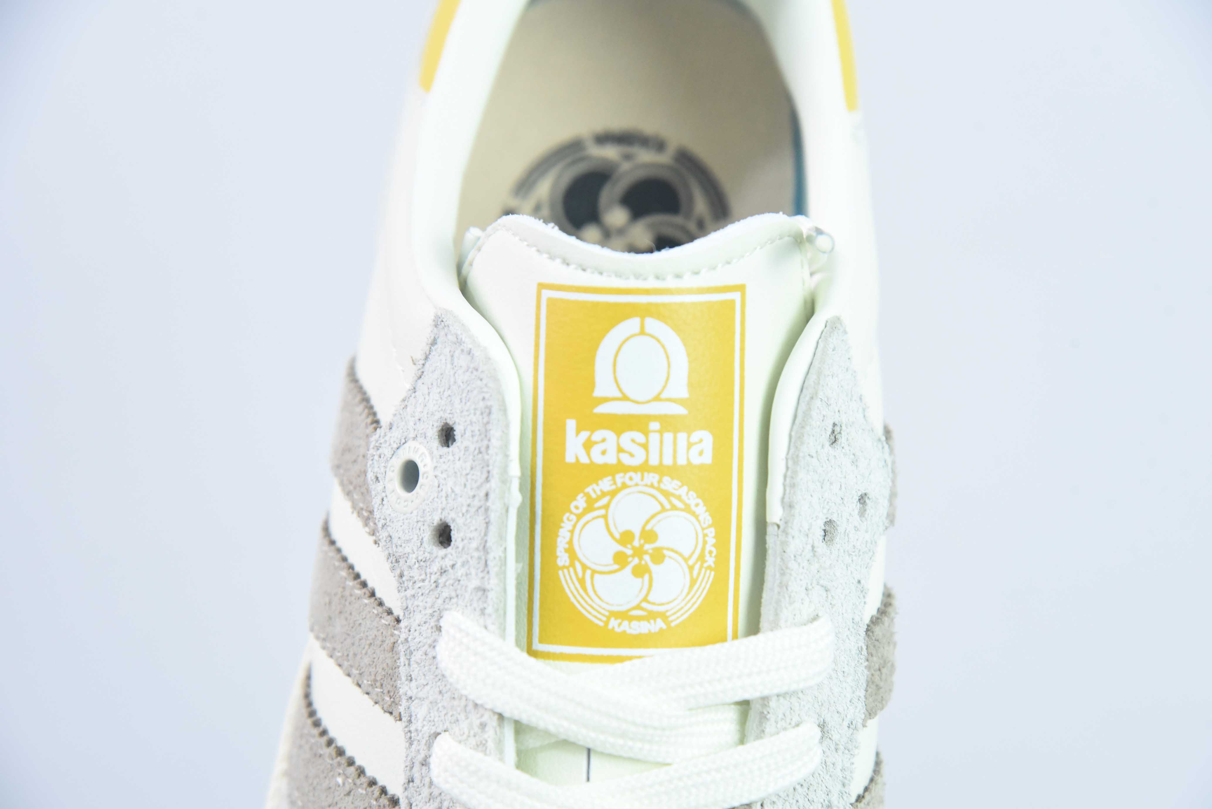 아디다스 웨일즈 보너 x AD 오리지널스 삼바 클래식 실버 메탈릭 삼바 시리즈 신사 독일 트레이닝 축구 스타일 백 로우탑 캐주얼 트레이너 사이즈: 35-45