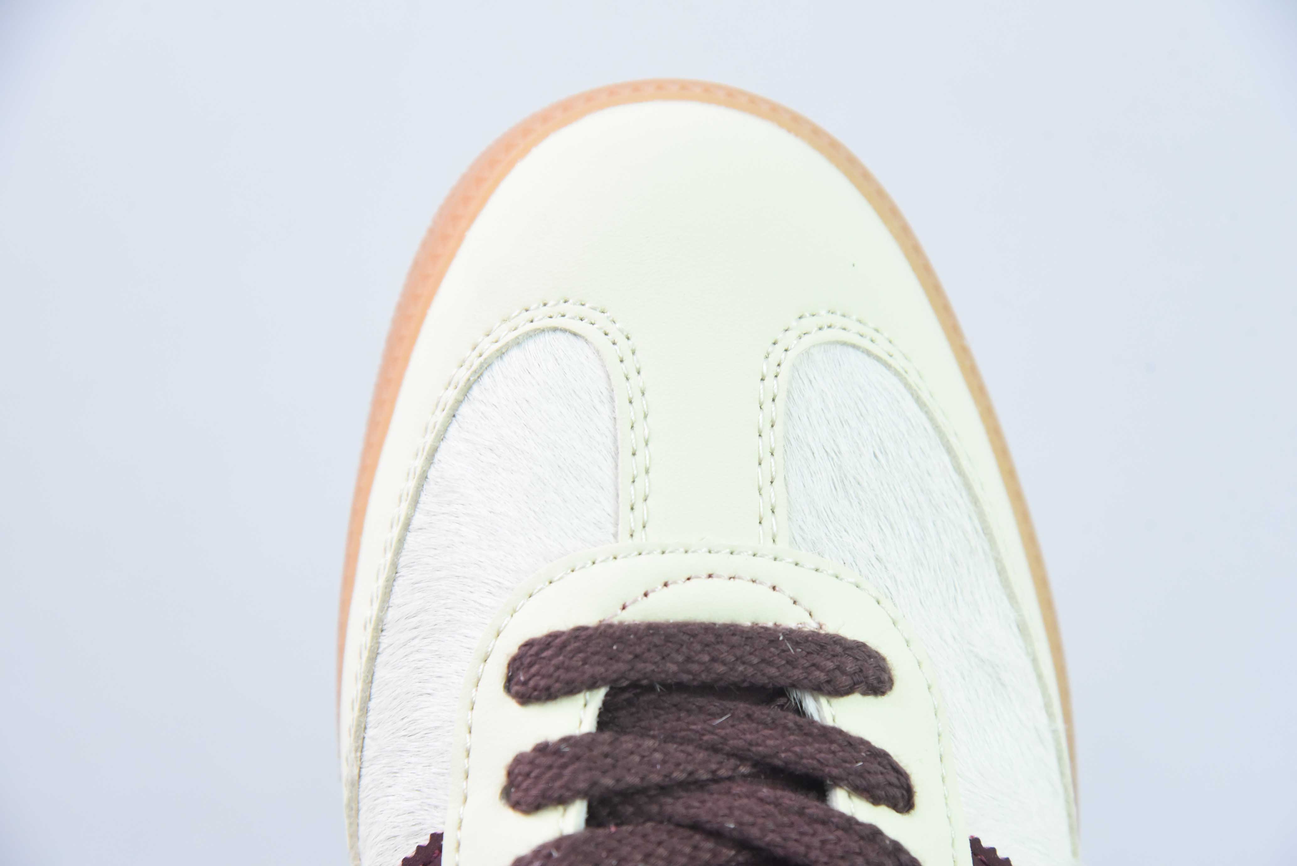 웨일즈 보너 x 아디다스 오리지널스 삼바 클래식 블랙 포니 삼바 컬렉션 사이즈: 35-45