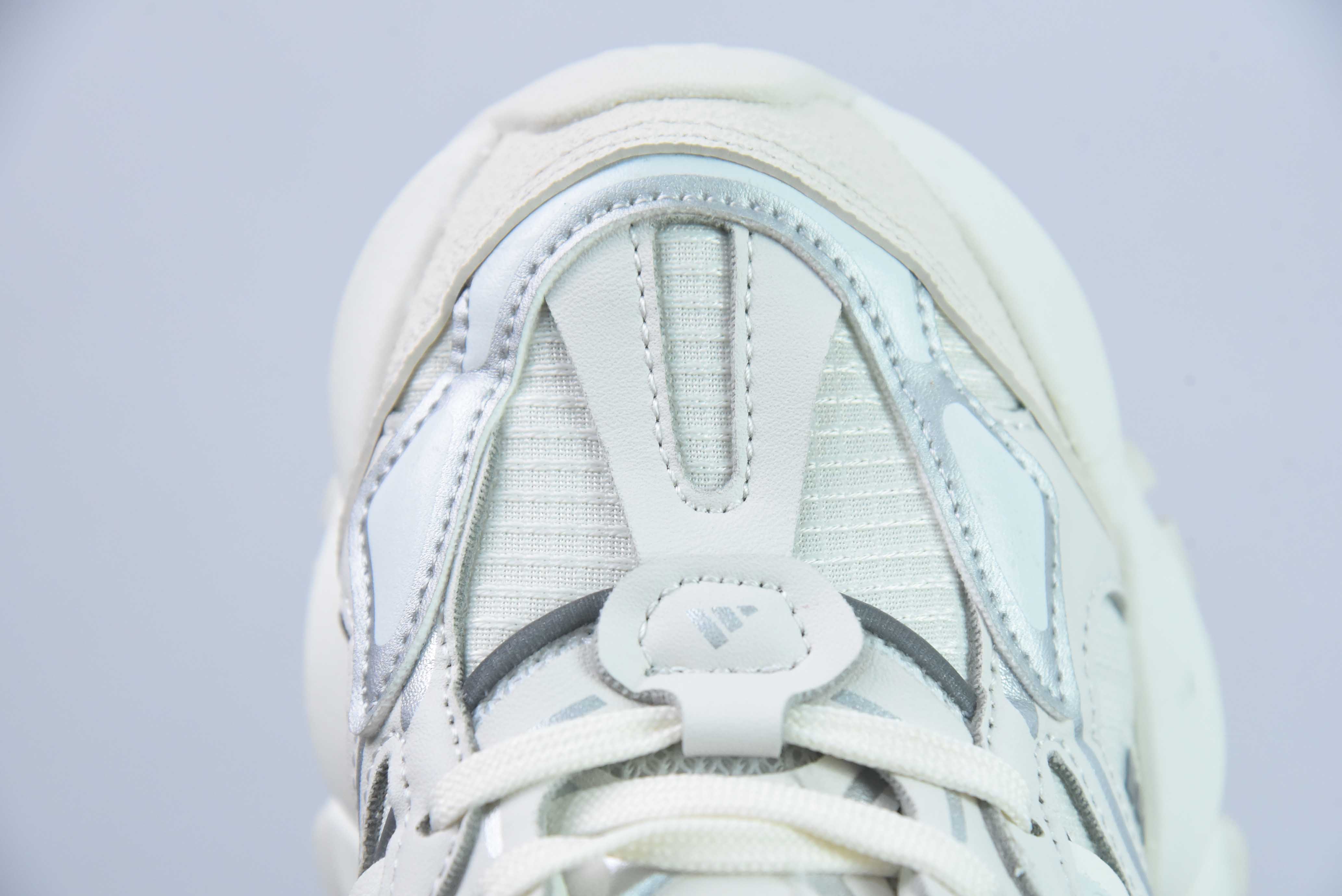 아디다스 XLG 러너 디럭스 로우 탑 두꺼운 바닥 높이 팝 스타일 레트로 쿠션 캐주얼 스포츠 조깅화 밀크 화이트 실버IH7795 시리즈 러너 디럭스 에디션 사이즈 : 36-45