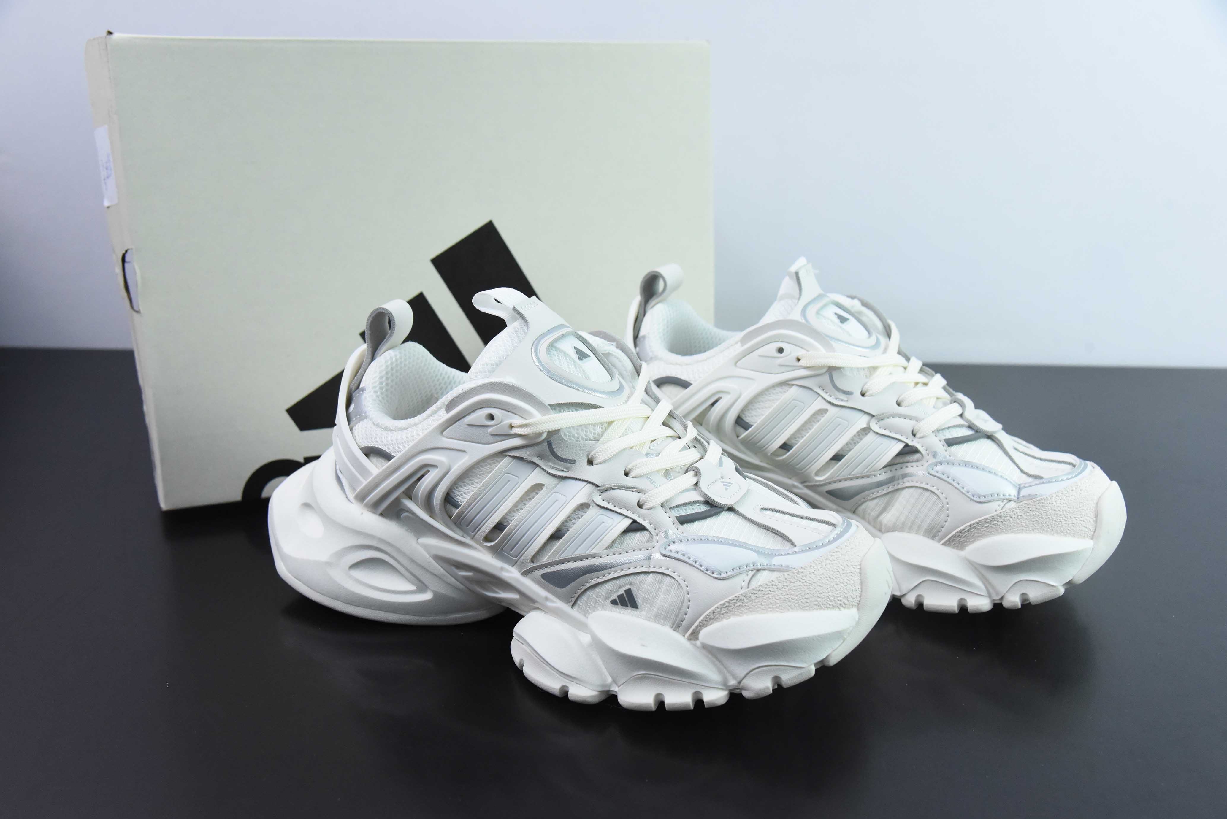아디다스 XLG 러너 디럭스 로우 탑 두꺼운 바닥 높이 팝 스타일 레트로 쿠션 캐주얼 스포츠 조깅화 밀크 화이트 실버IH7795 시리즈 러너 디럭스 에디션 사이즈 : 36-45