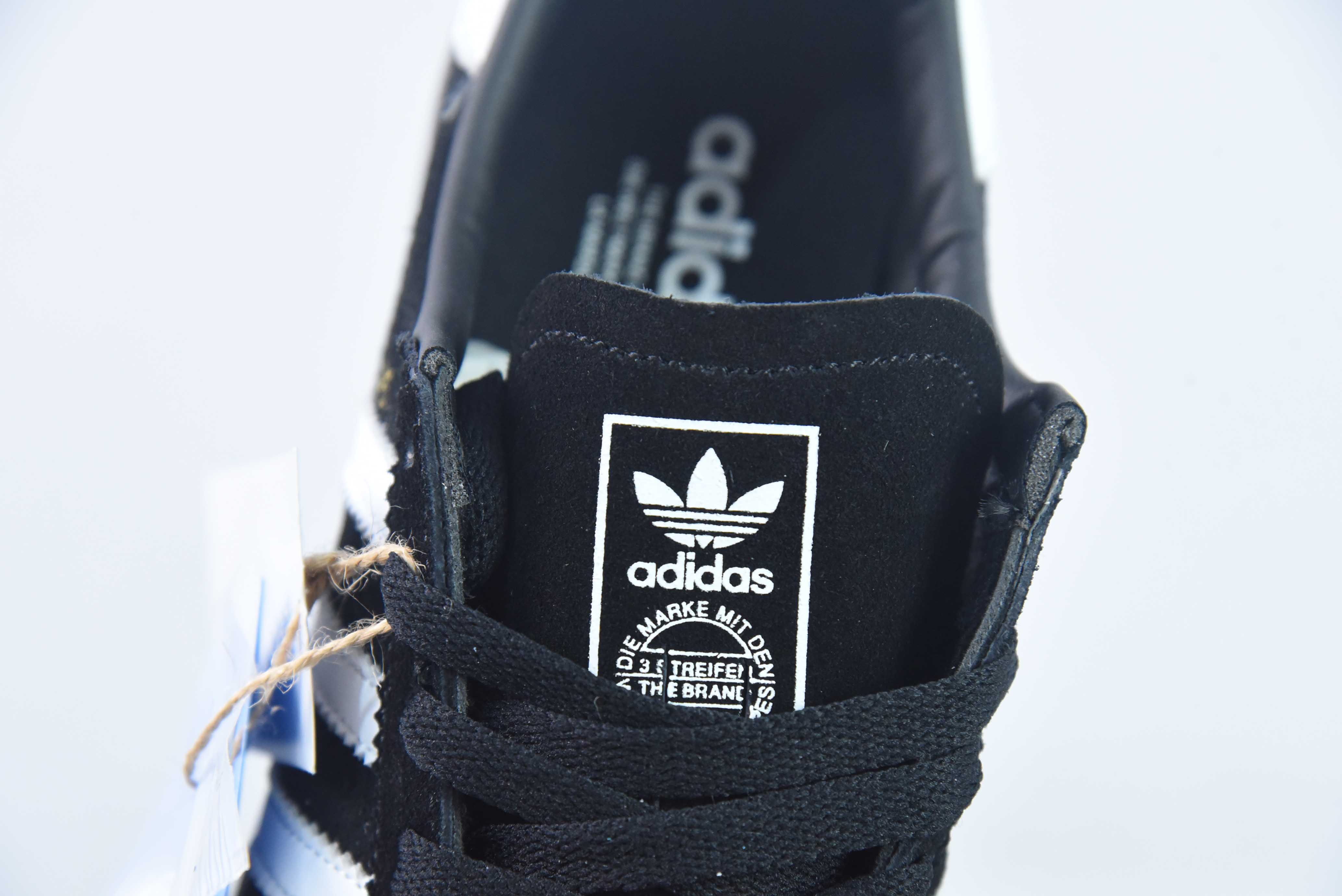 아디 진 시리즈 뉴 클로버 아디 오리지널스 진 아디 레트로 로우탑 상품번호: GX5339 블랙 브라운 사이즈: 36-45