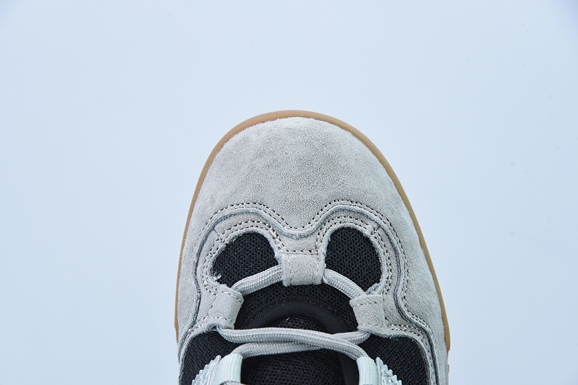 아디다스   아디다스 아디 샴록 보드숏 그레이 실버 아이템 번호: FX2826 사이즈: 40-45