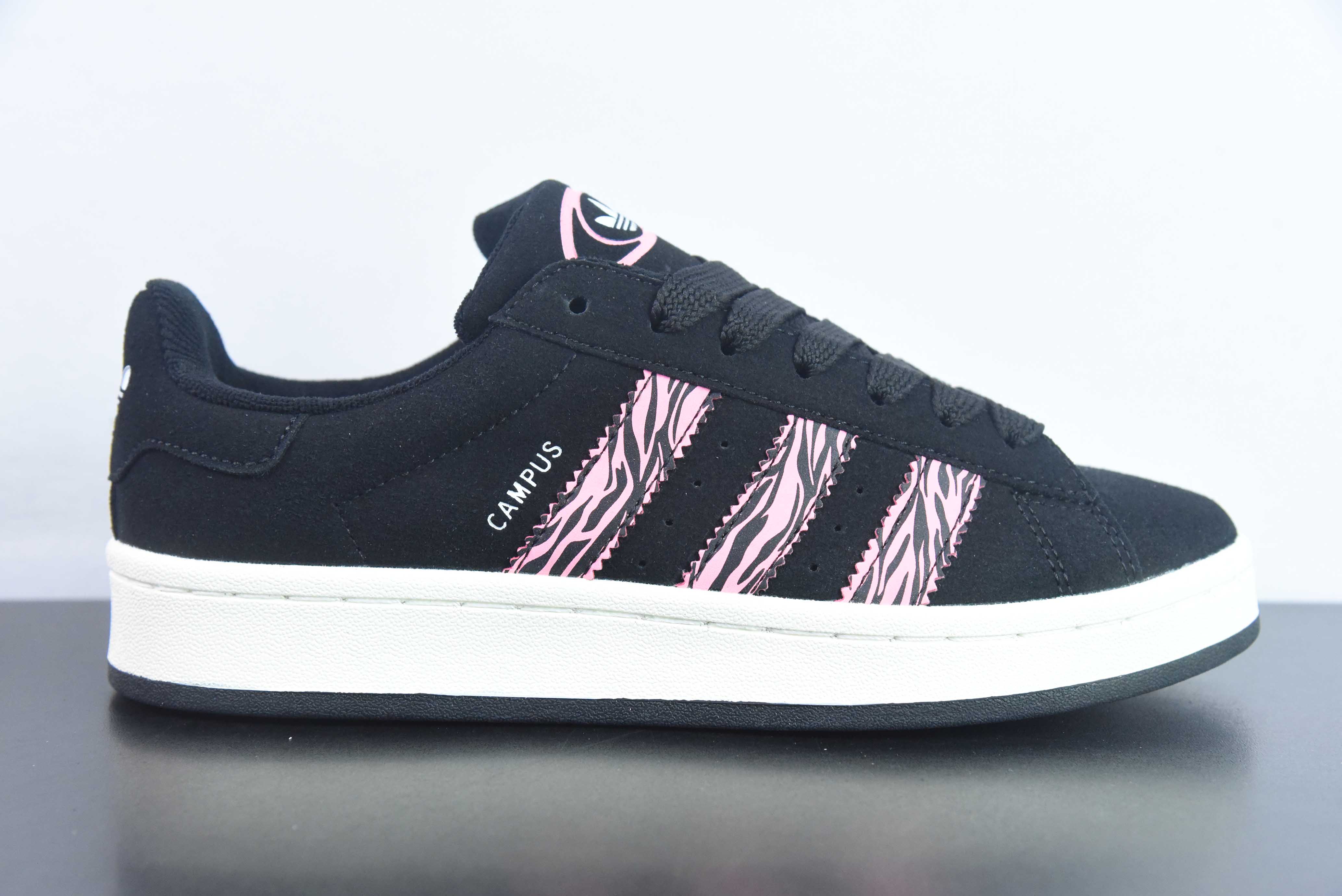 아디다스 오리지널스 캠퍼스 00년대 로우탑 브레드 캐주얼 보드 슈즈 아이템 번호: IG2389 사이즈: 36-45
