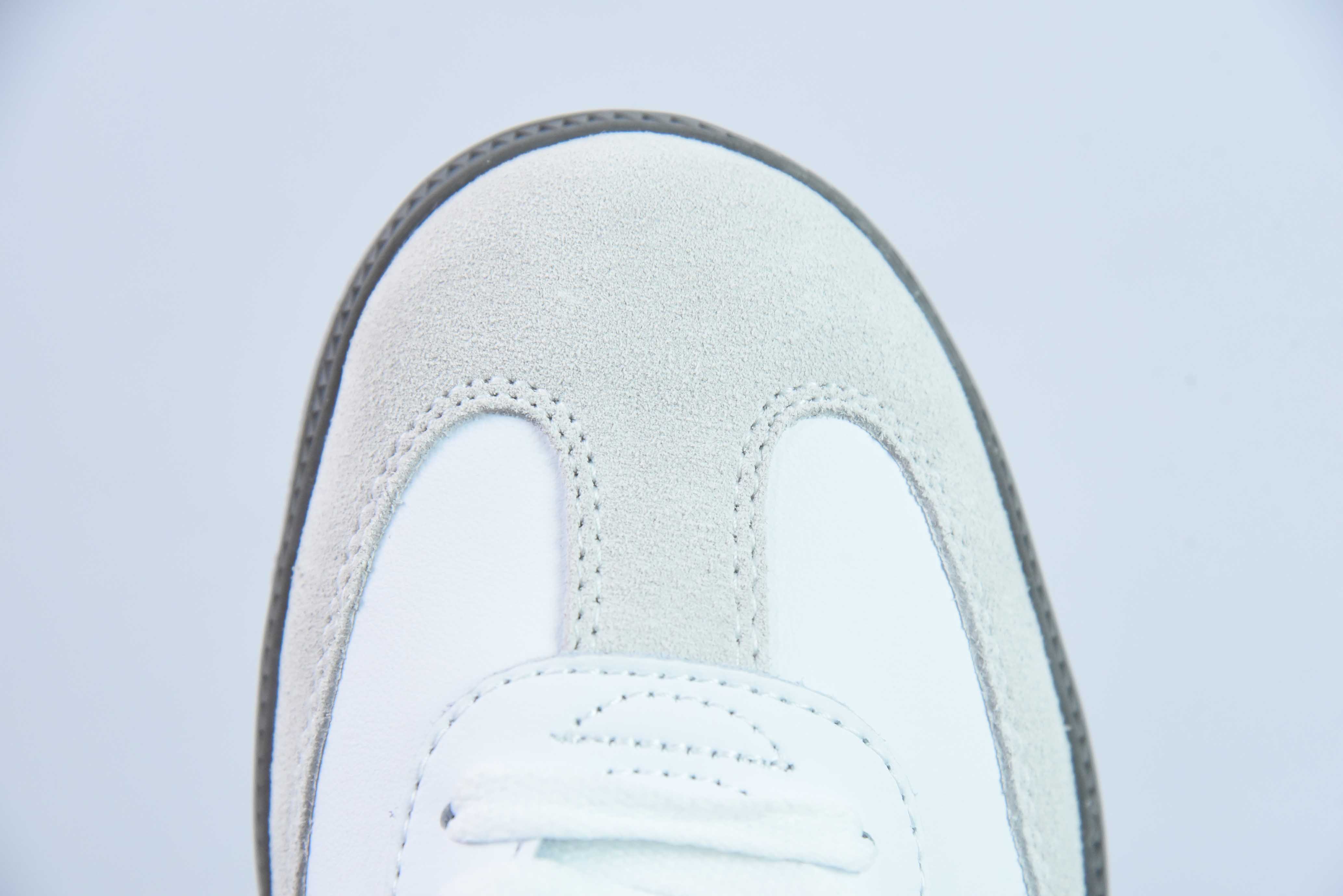 AD 오리지널 삼바 OG 아디다스 클로버 스웨이드 가죽 삼바 시리즈 독일 트레이닝 레트로 로우탑 보드쇼츠 아이템: ID2055 화이트 라이트 블루 사이즈: 36-45