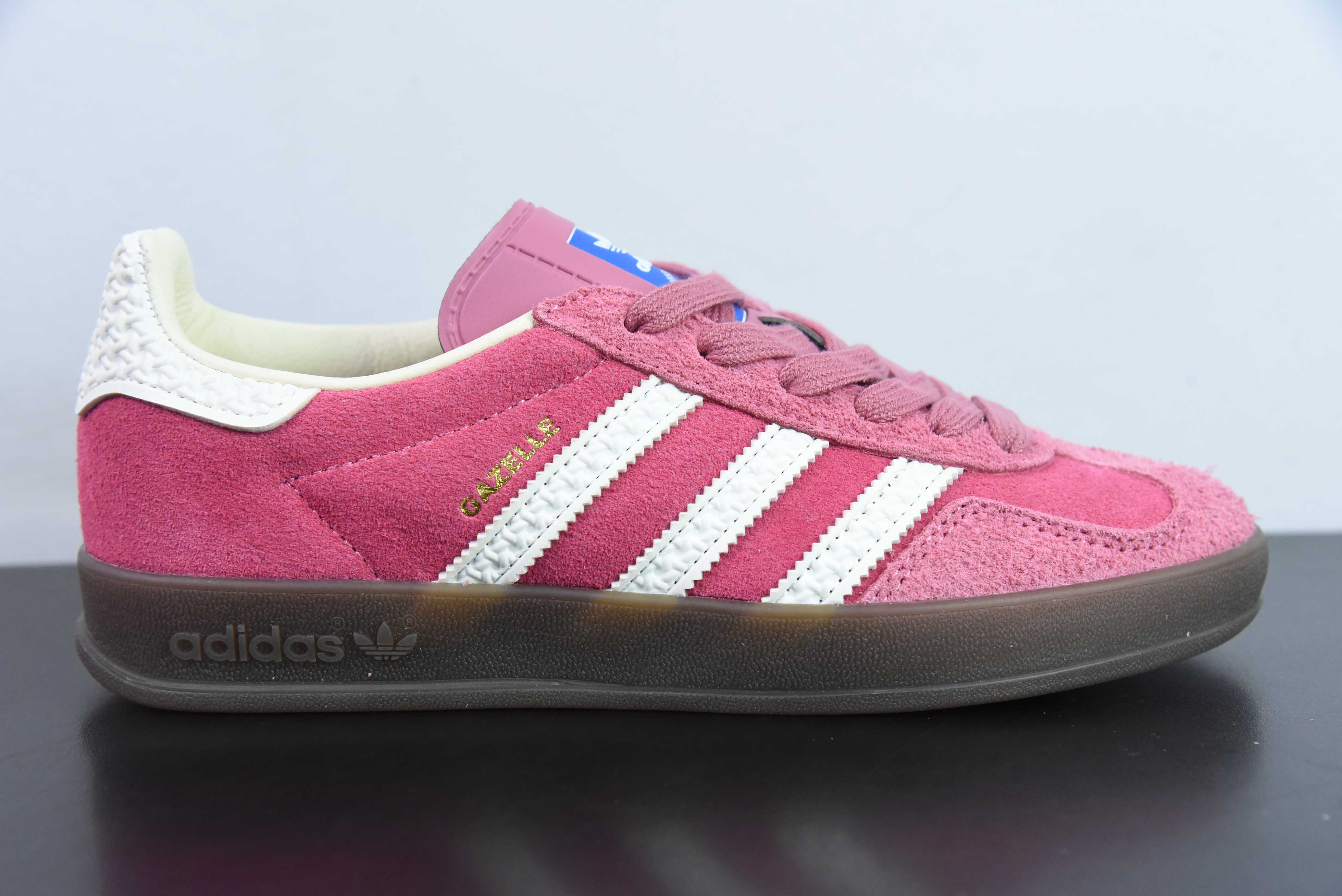 AD 오리지널 가젤 실내 운동화 가젤 실내 신발 시리즈 로우 탑 레트로 빈티지 다목적 캐주얼 운동화 스트로베리 베어 아이템 번호: IF1809 사이즈: 36-45