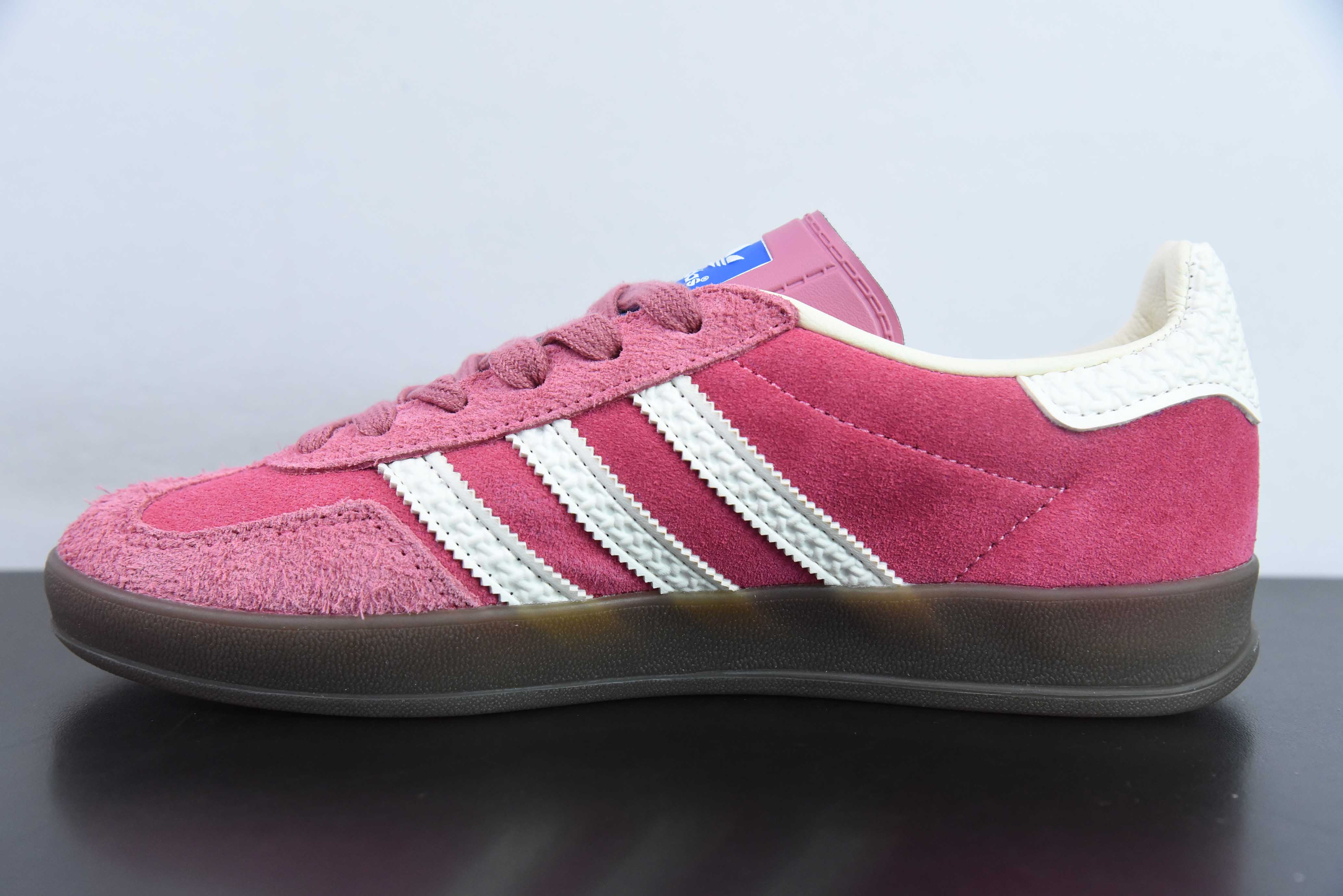 AD 오리지널 가젤 실내 운동화 가젤 실내 신발 시리즈 로우 탑 레트로 빈티지 다목적 캐주얼 운동화 스트로베리 베어 아이템 번호: IF1809 사이즈: 36-45