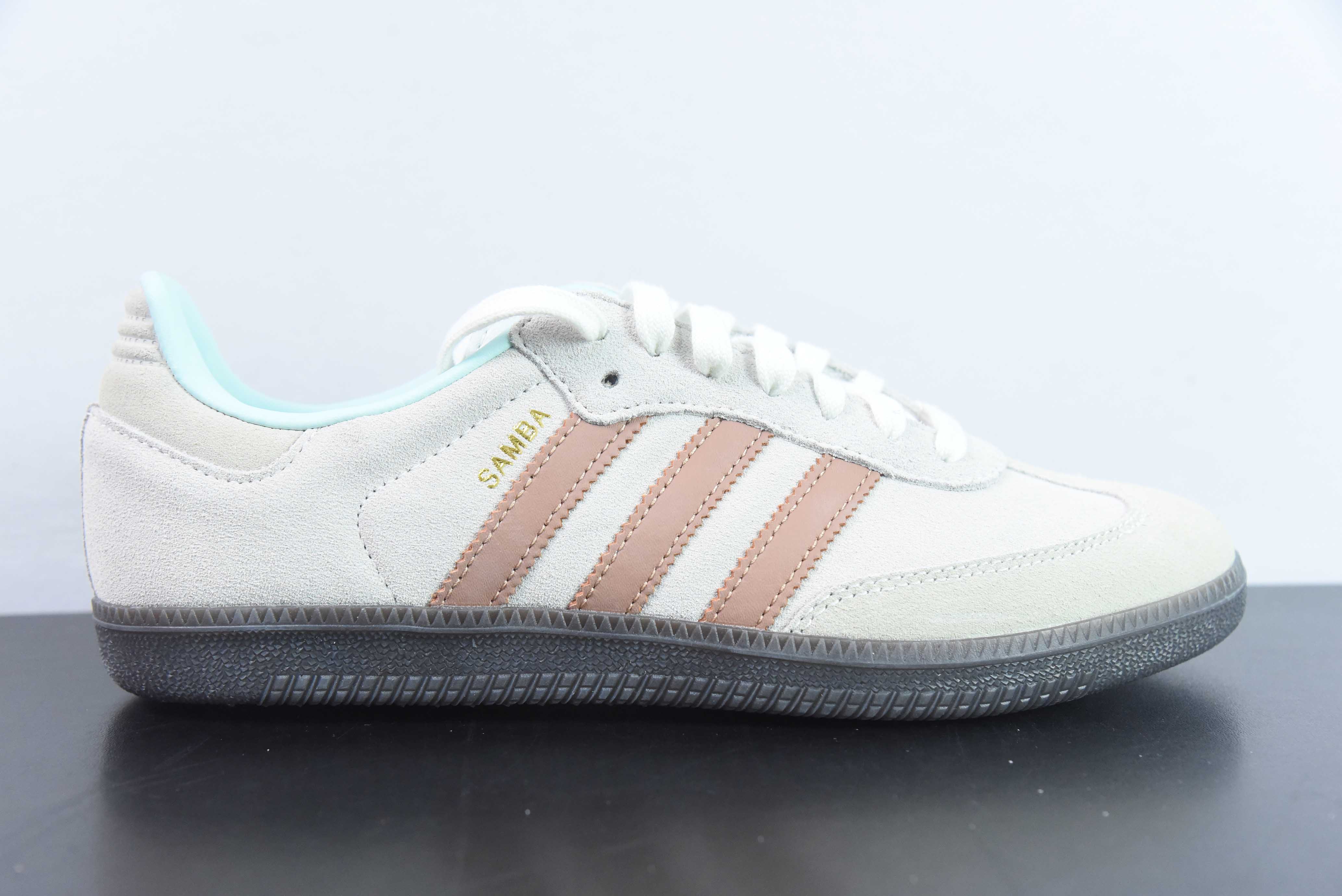 Ad 삼바 비건 OG 아디 샴록 캐주얼 크리켓 슈즈 아이템 번호: ID2047 사이즈: 36-45