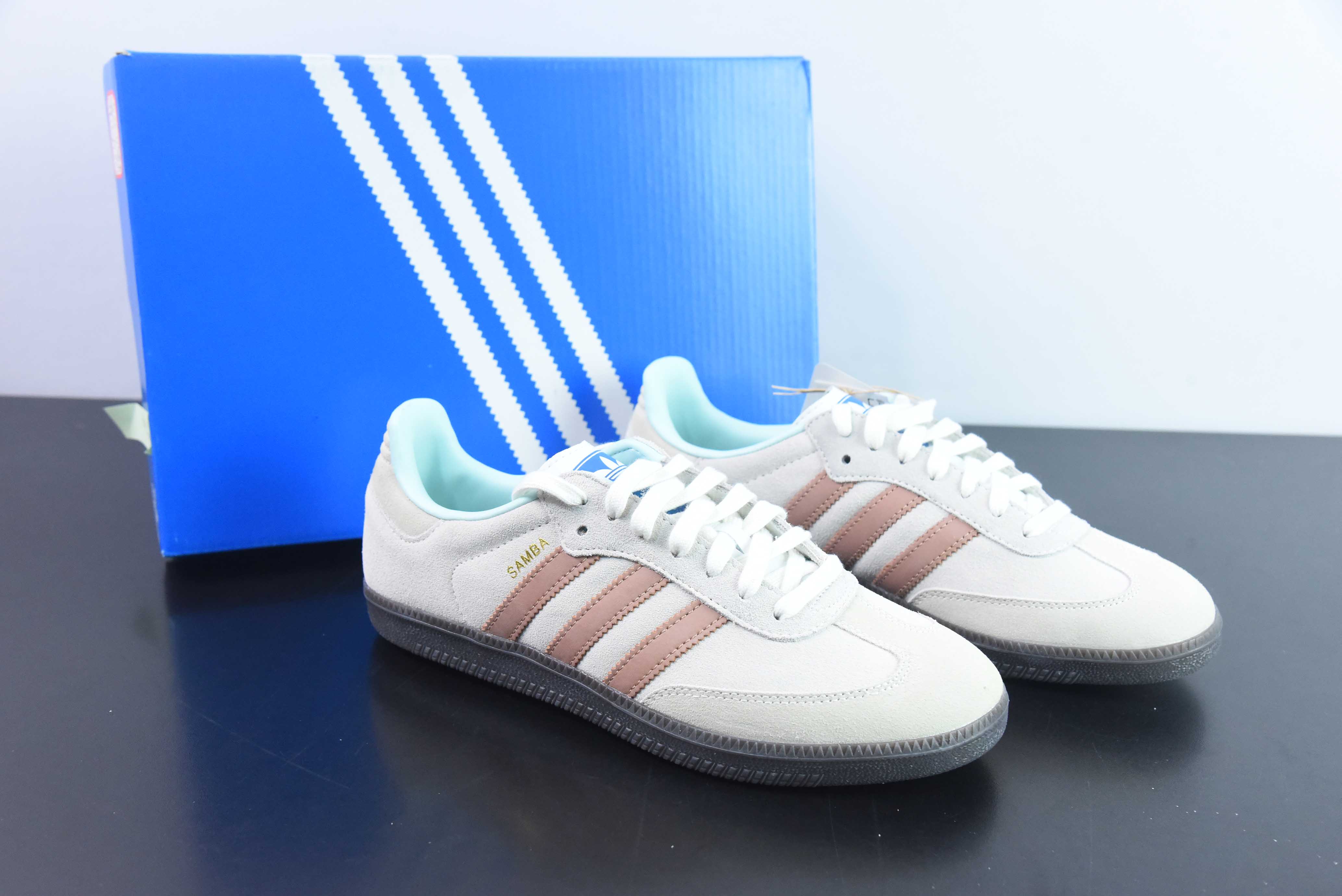 Ad 삼바 비건 OG 아디 샴록 캐주얼 크리켓 슈즈 아이템 번호: ID2047 사이즈: 36-45