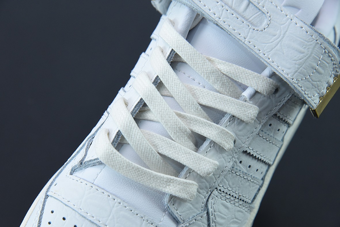 AD 오리지널스 포럼 84 로우 리틀 화이트 스네이크 인터넷에서 가장 높은 버전 아이템 번호 H 사이즈: 36-45