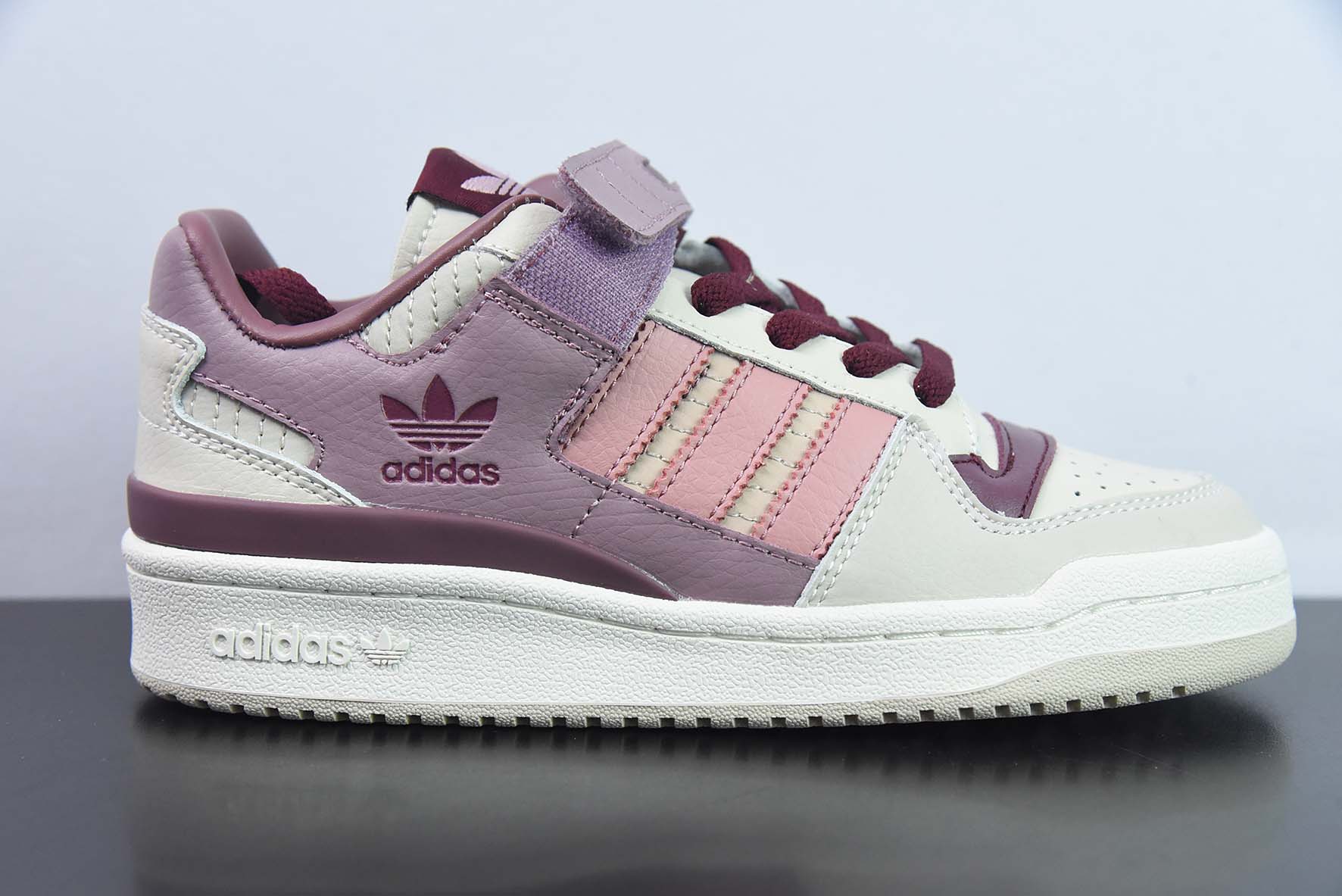 KAJE97977036 포럼 84 로우 클래식 벨크로 레트로 보드 슈즈 남녀 트렌드 헤드 레이어 가죽 캐주얼 슈즈 아디 84 클로버 아이템: HQ6941 사이즈: 36-45