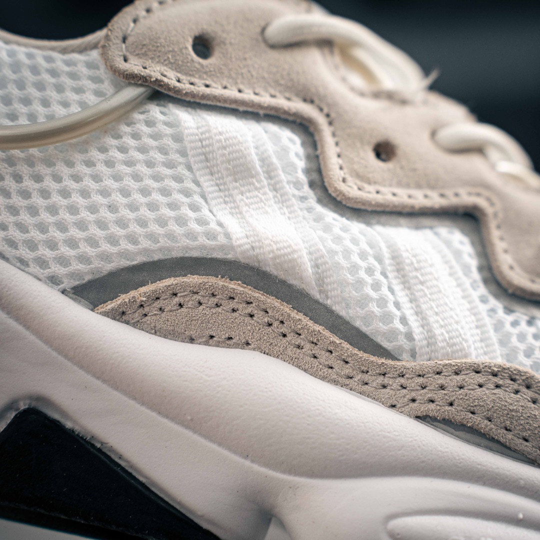 아디다스 오즈위고 튜브 시리즈 상품 번호: EE6464