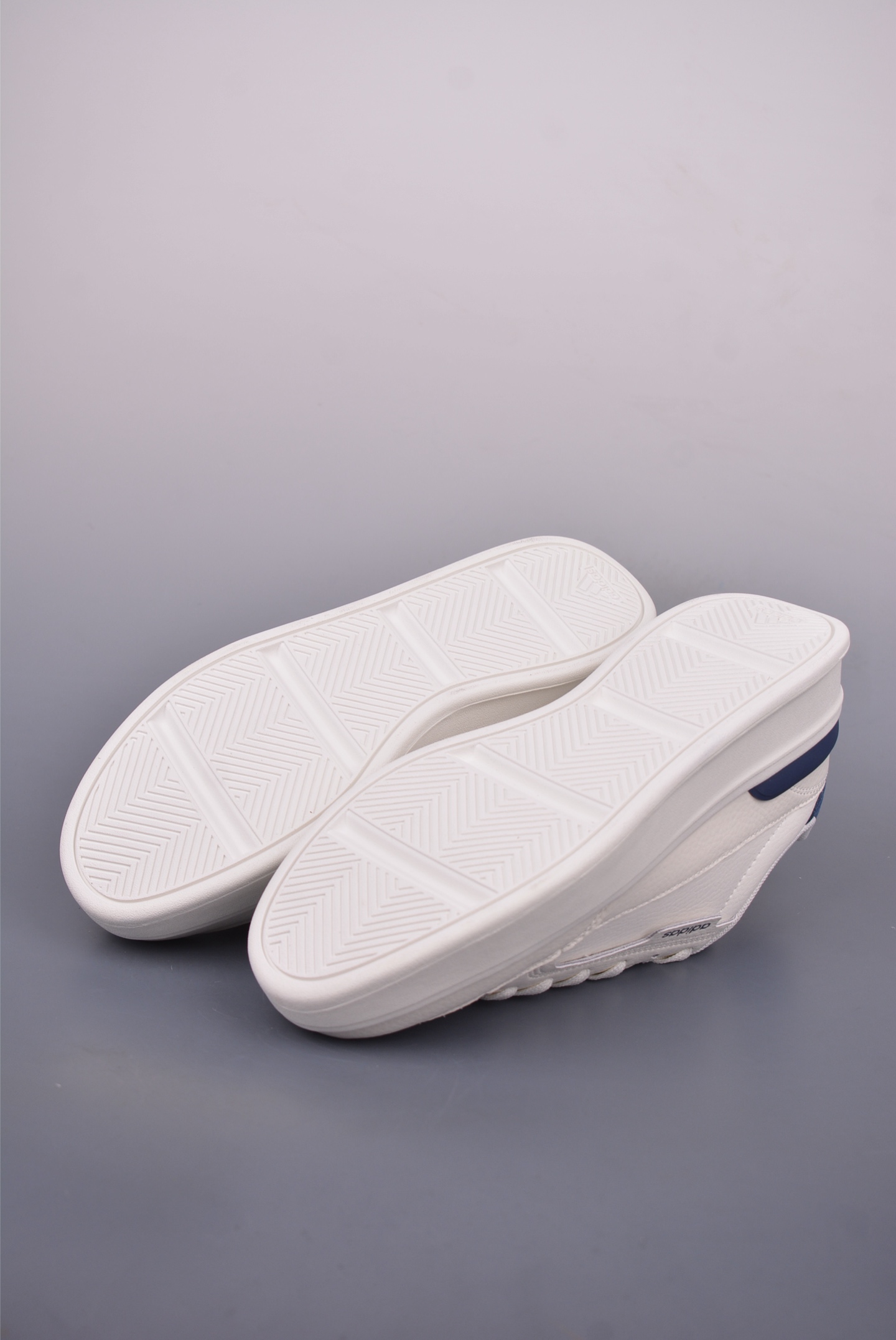 아디다스 아스파이어 스쿨 상품 번호: JI2124