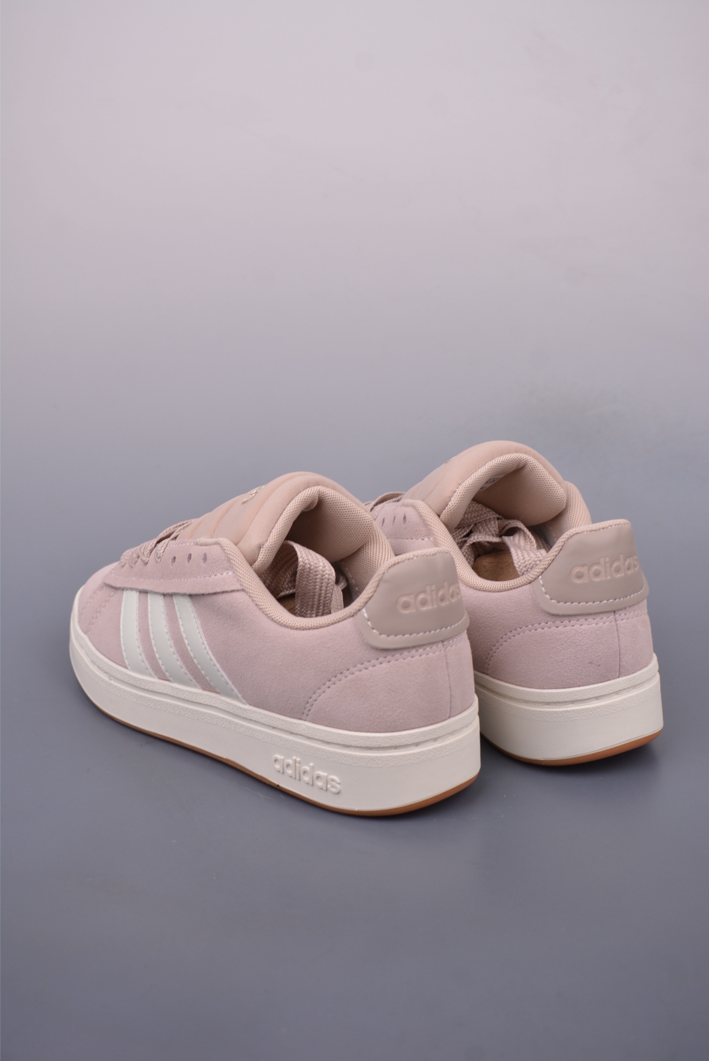 아디다스 그랜드 코 상품 번호: IH3852