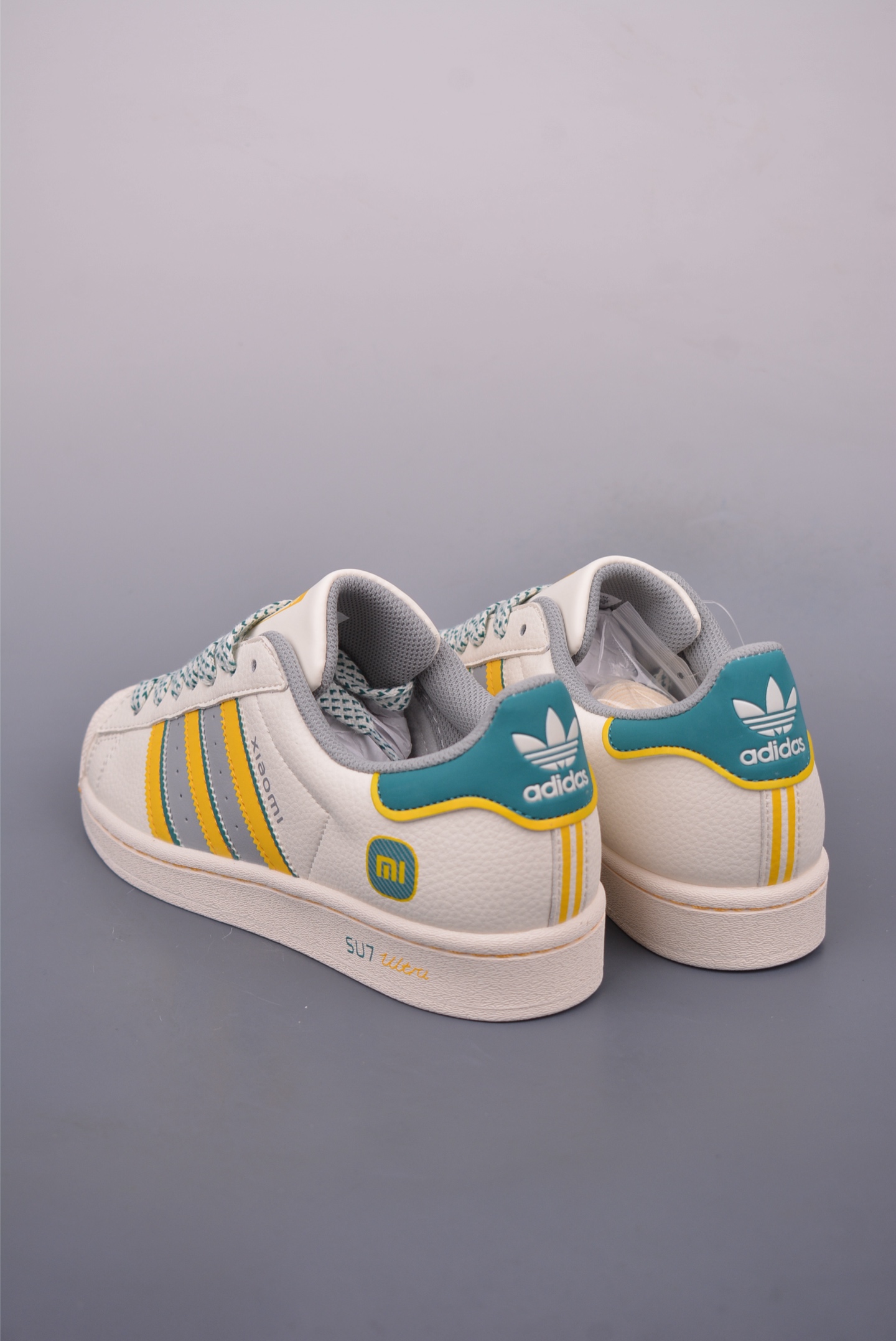 아디다스 오리지널 상품 번호: JY8917