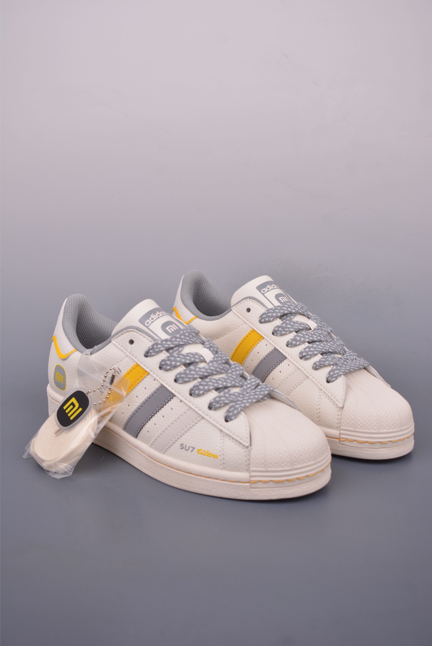 아디다스 오리지널 상품 번호: SD6823