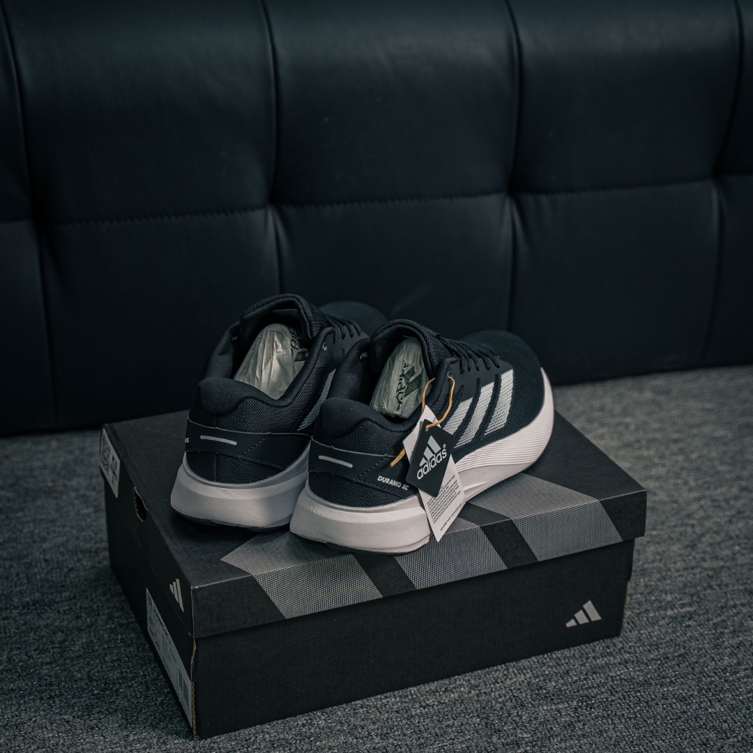 아디다스 듀라모 R 상품 번호: ID2704
