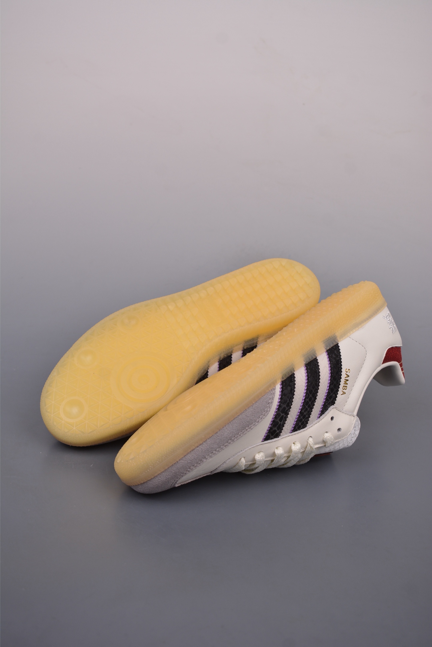 아디다스 삼바 OG 상품 번호: JQ5976