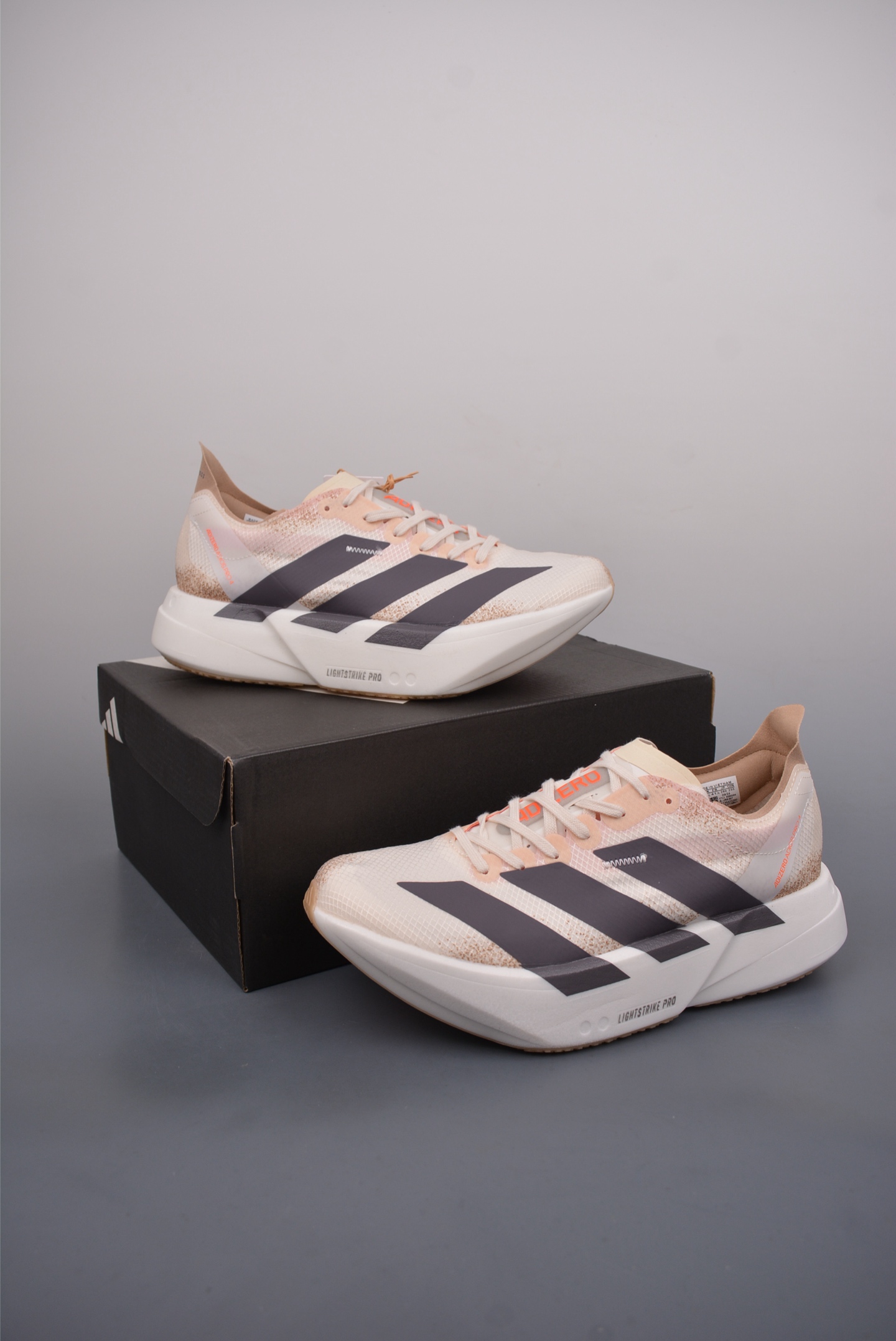 아디다스 아디제로 상품 번호: JR6357