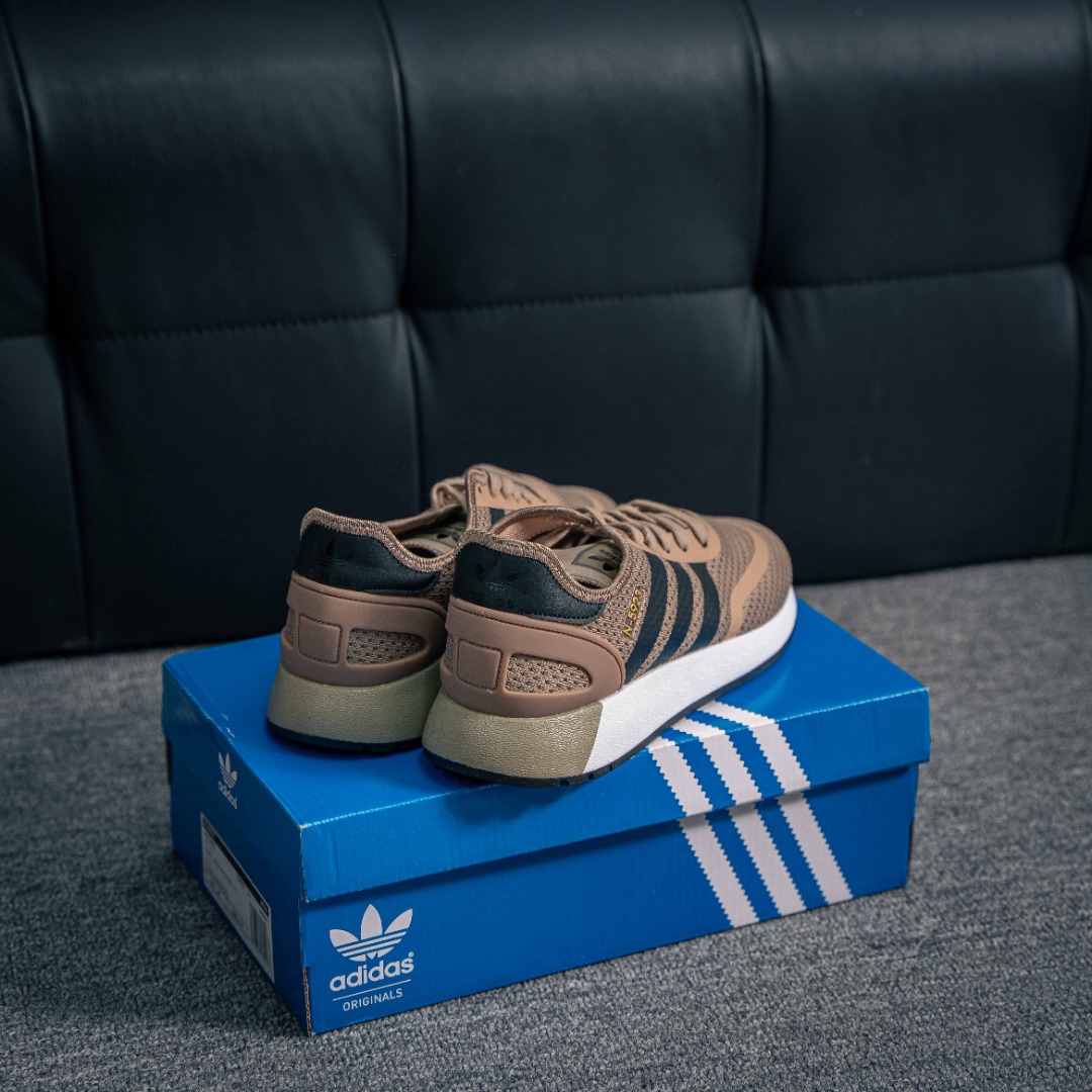 아디다스 N-5923 봄 상품 번호: AH2162