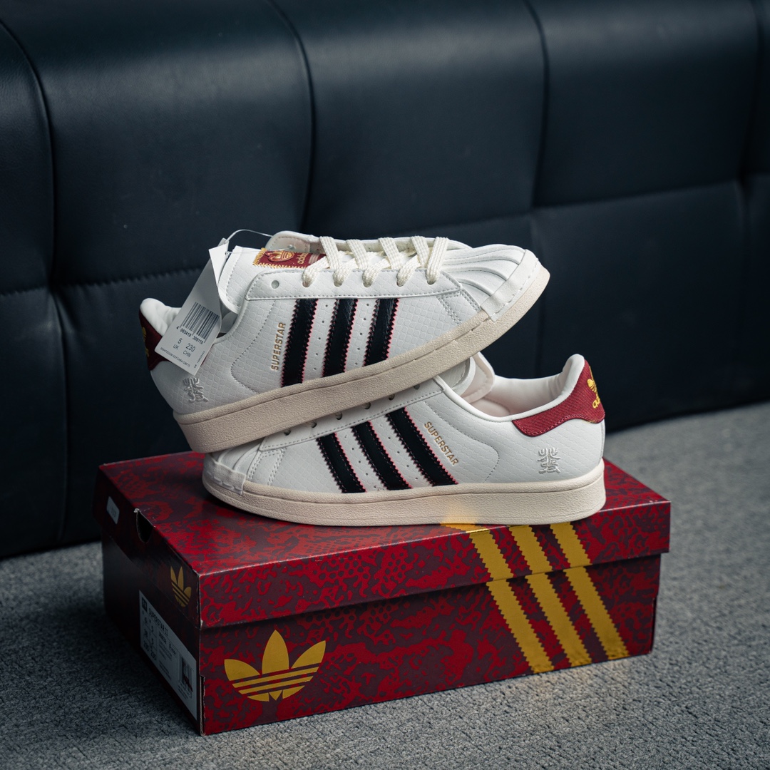 아디다스 아디다스 샴록 O 상품 번호: JR8036