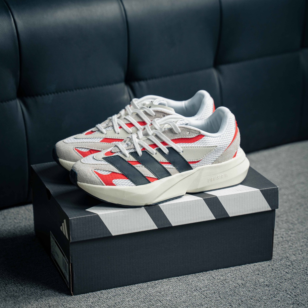 아디다스 라이트블라 상품 번호: JQ9967