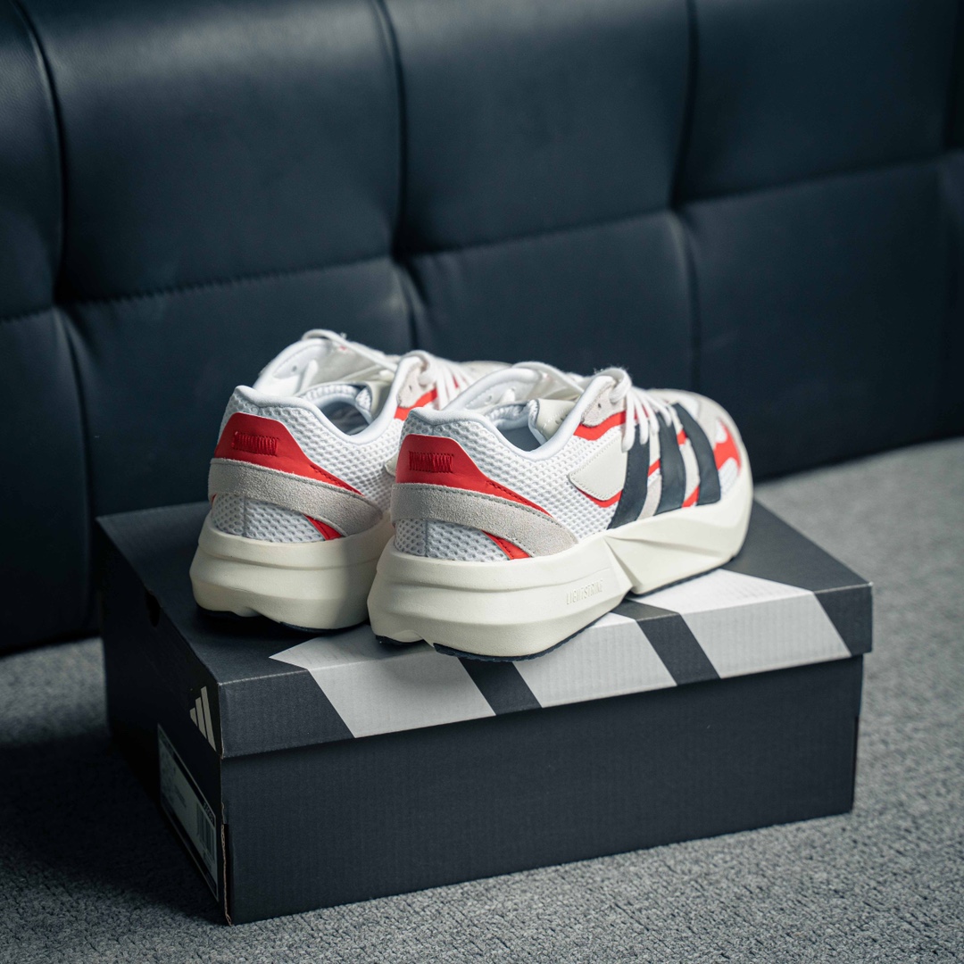 아디다스 라이트블라 상품 번호: JQ9967