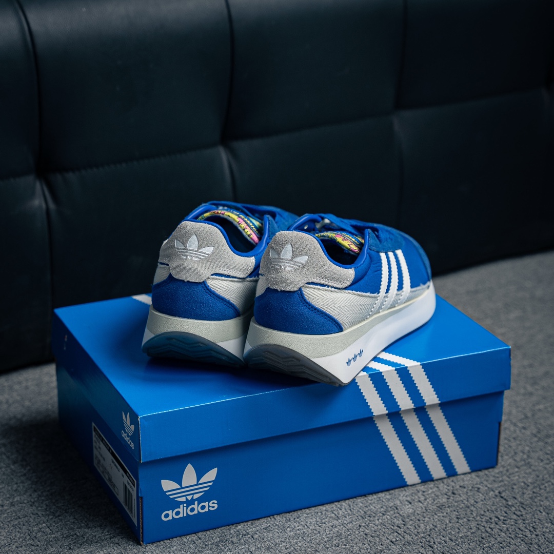 아디다스 오리지널 상품 번호: IF4233