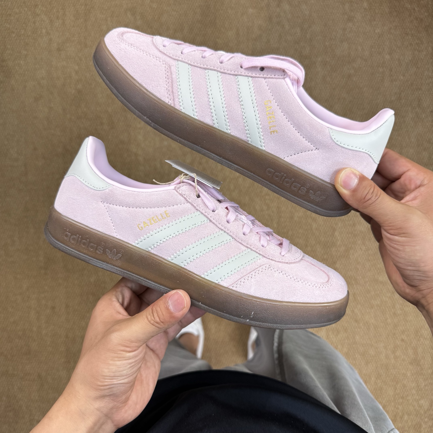 아디다스 상품 번호: JI2716