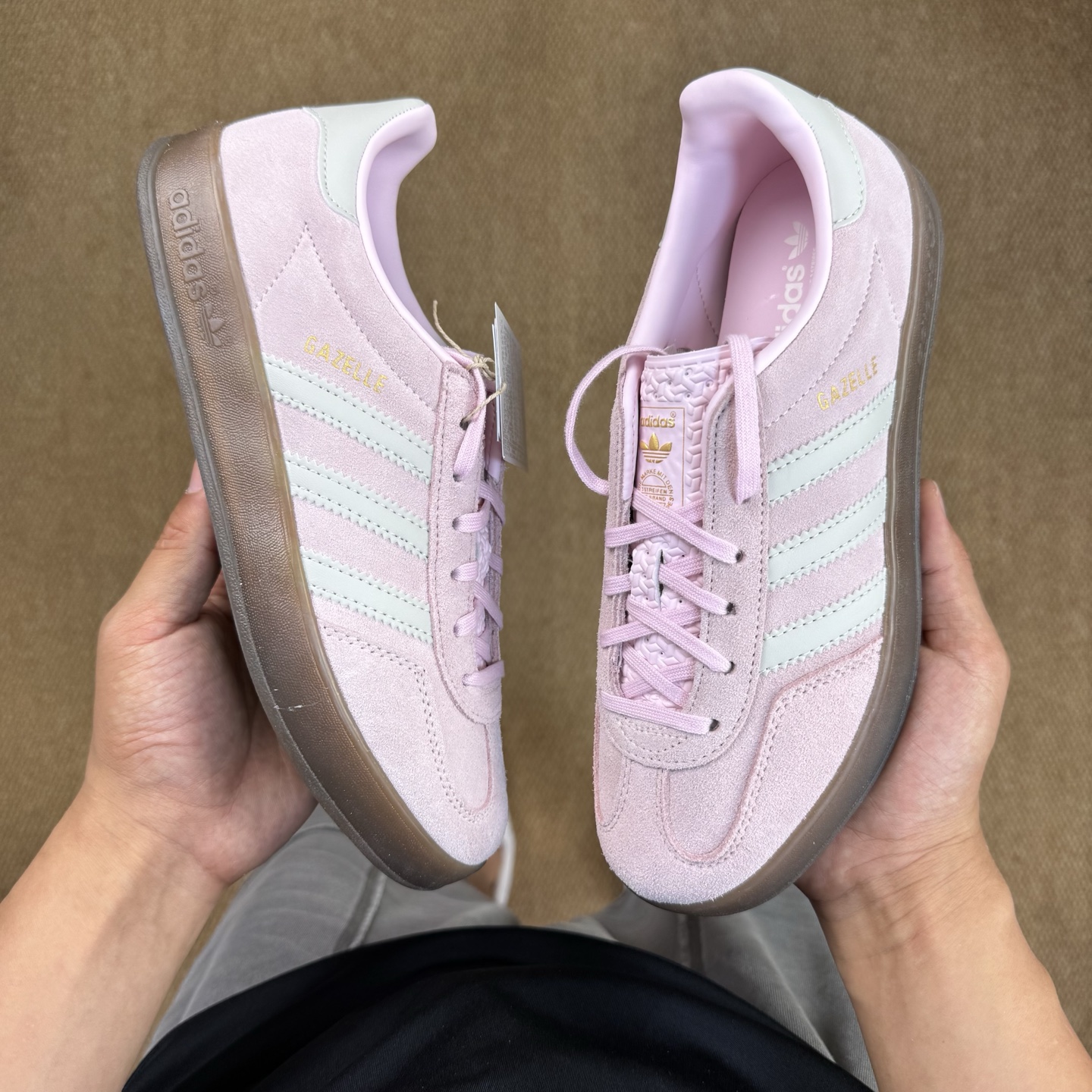 아디다스 상품 번호: JI2716