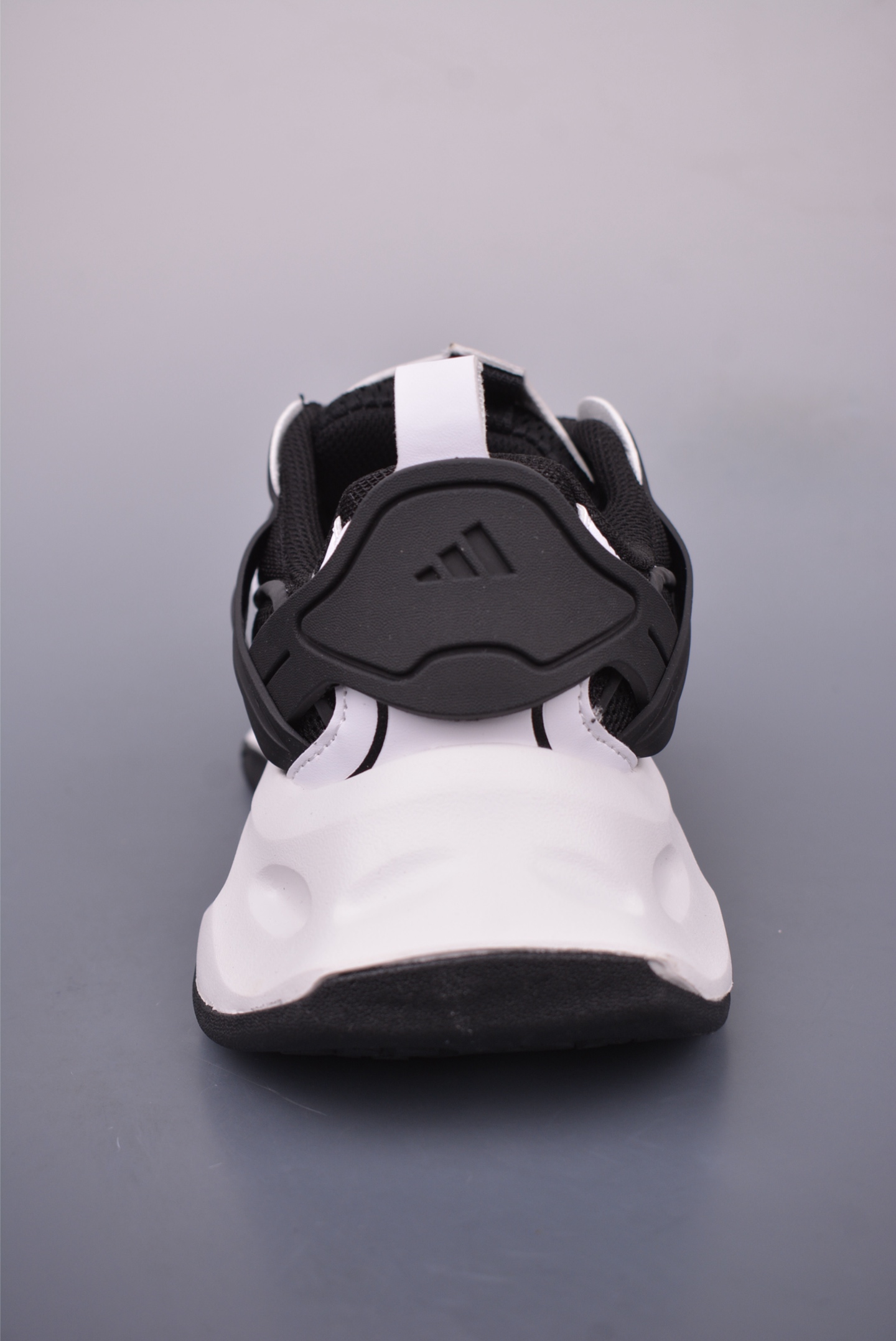 아디다스 벤토 XL 상품 번호: IH0072