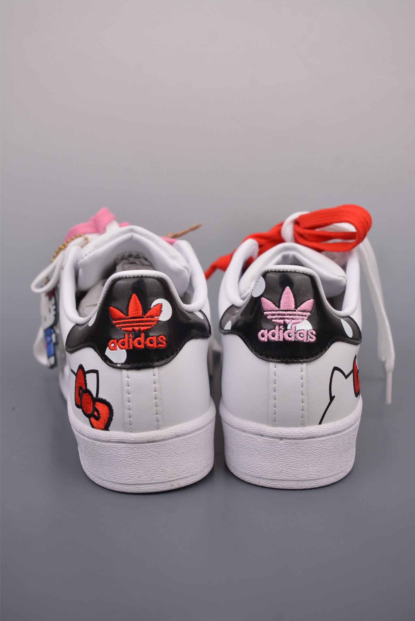 아디다스 오리지널 상품 번호: GW7168