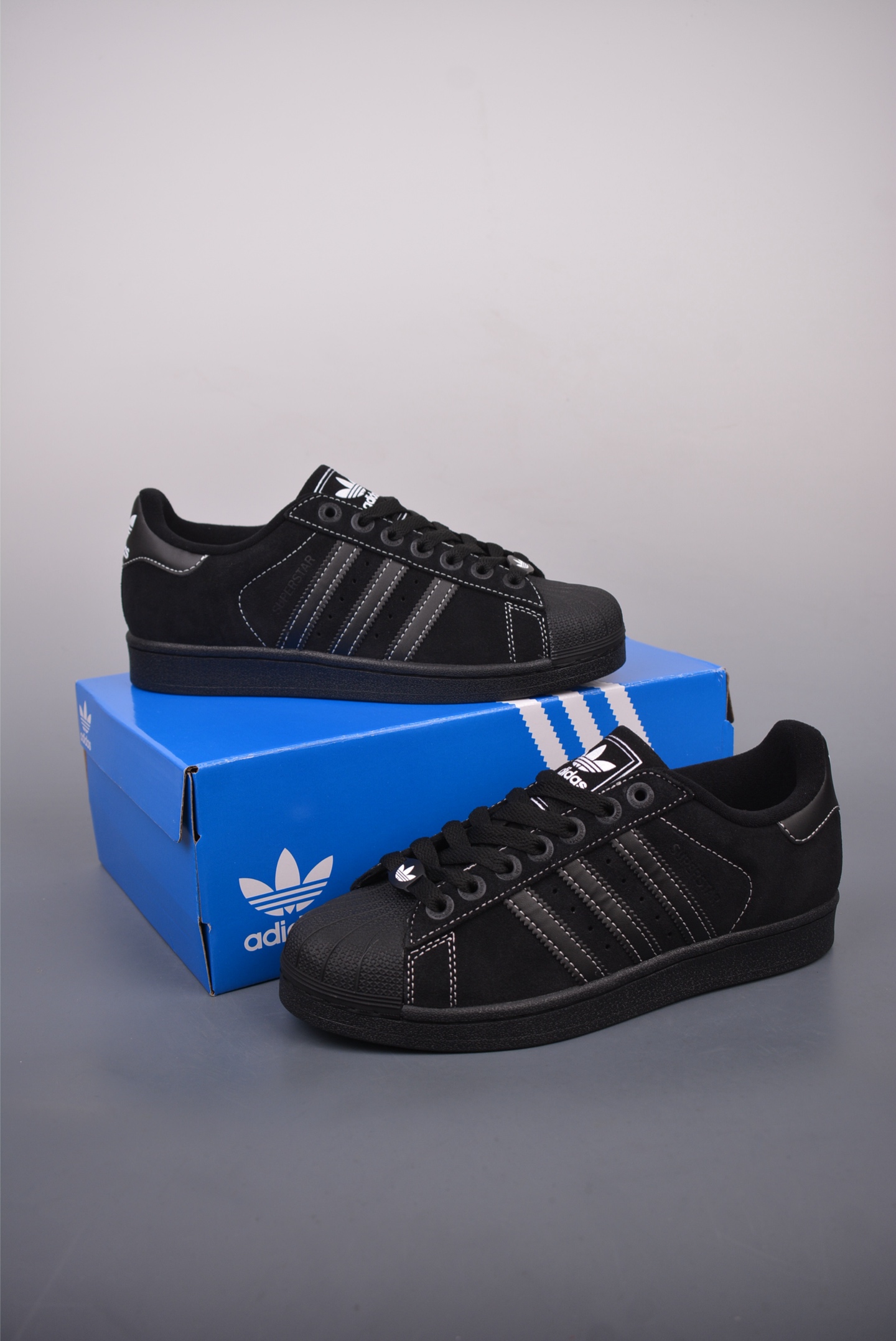 아디다스 오리지널 상품 번호: JH5470