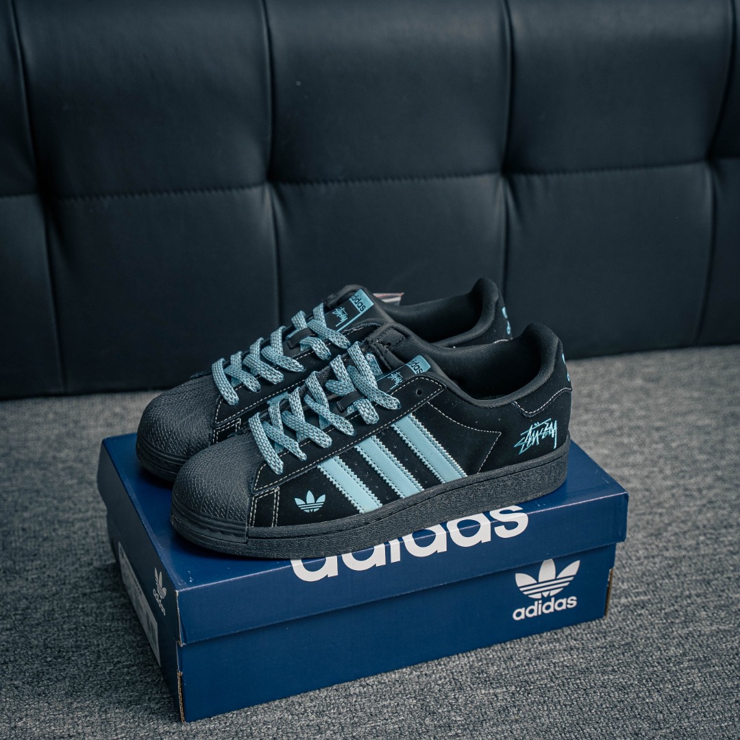 아디다스 오리지널 상품 번호: XS0014