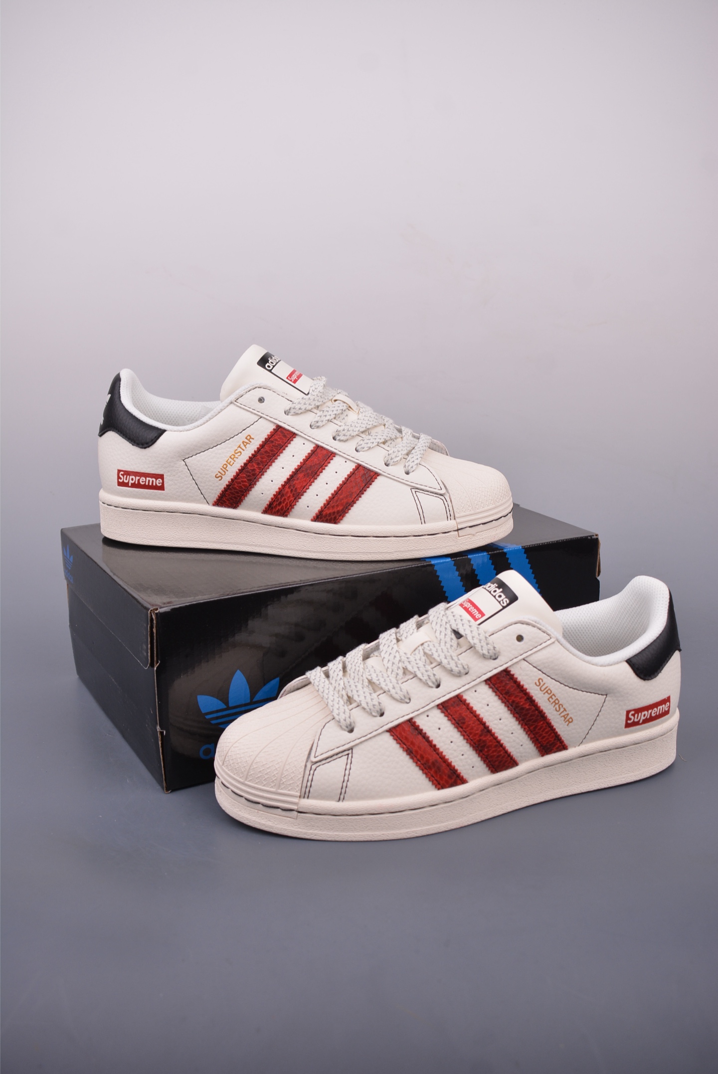 아디다스 오리지널 상품 번호: JY8913