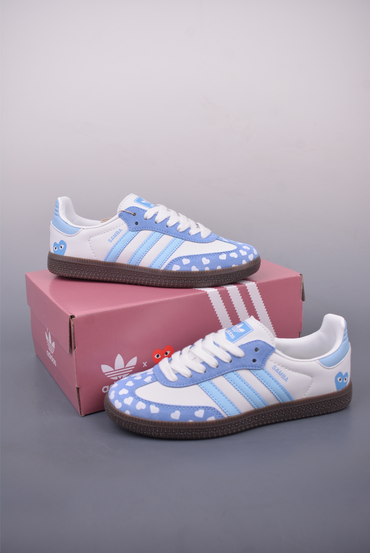 아디다스 클로버 삼바 상품 번호: FW2413