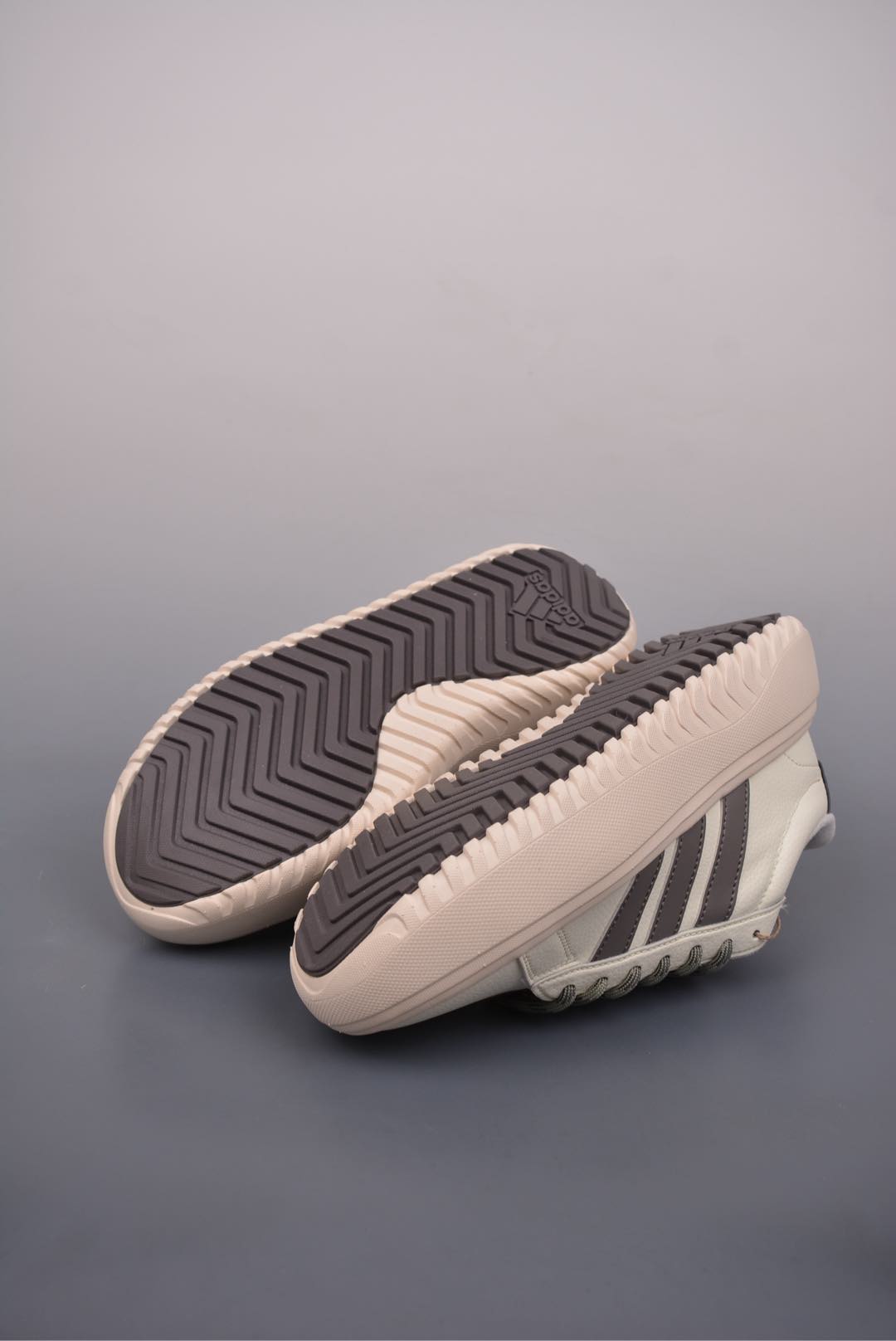 아디다스 아디다스 GRA 상품 번호: IH2427