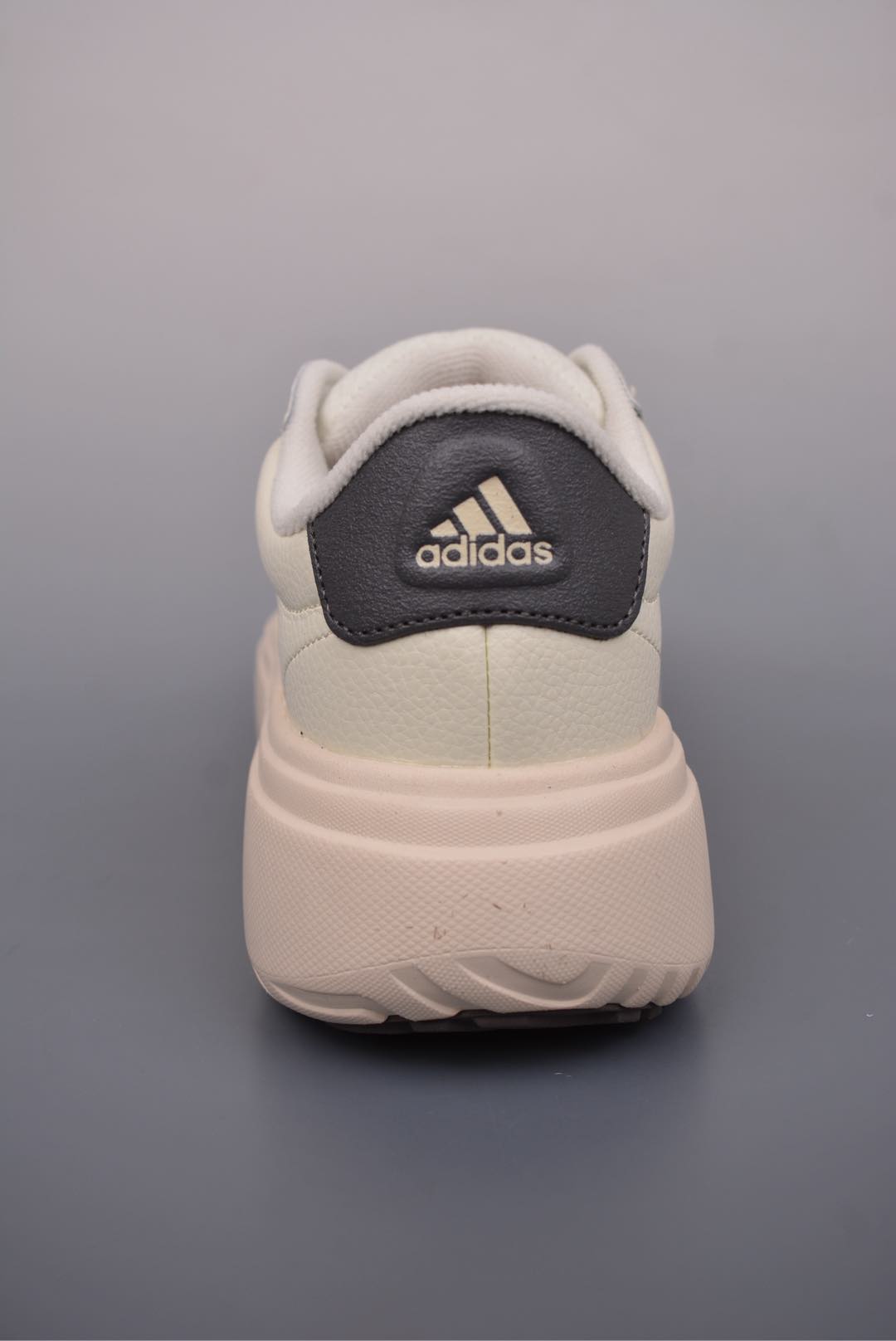 아디다스 아디다스 GRA 상품 번호: IH2427