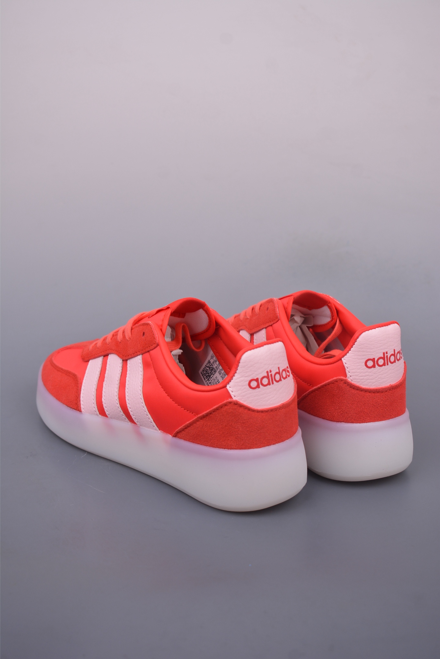 아디다스 바레다 상품 번호: JP9669