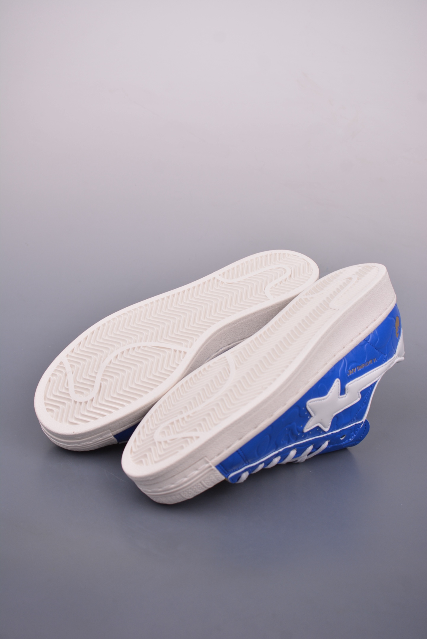 아디다스 슈퍼스타 상품 번호: JR2702