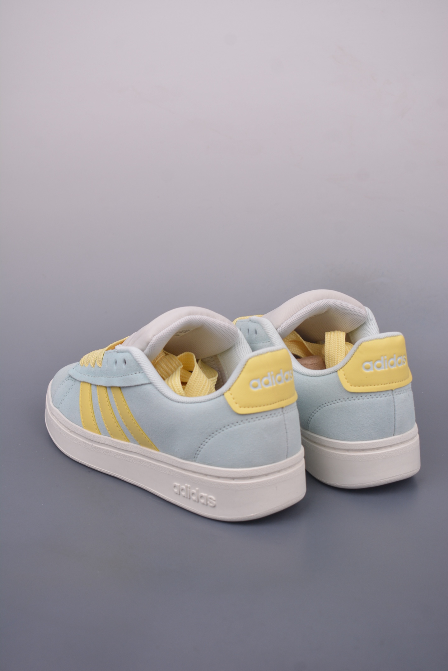 아디다스 그란코 상품 번호: IH3852