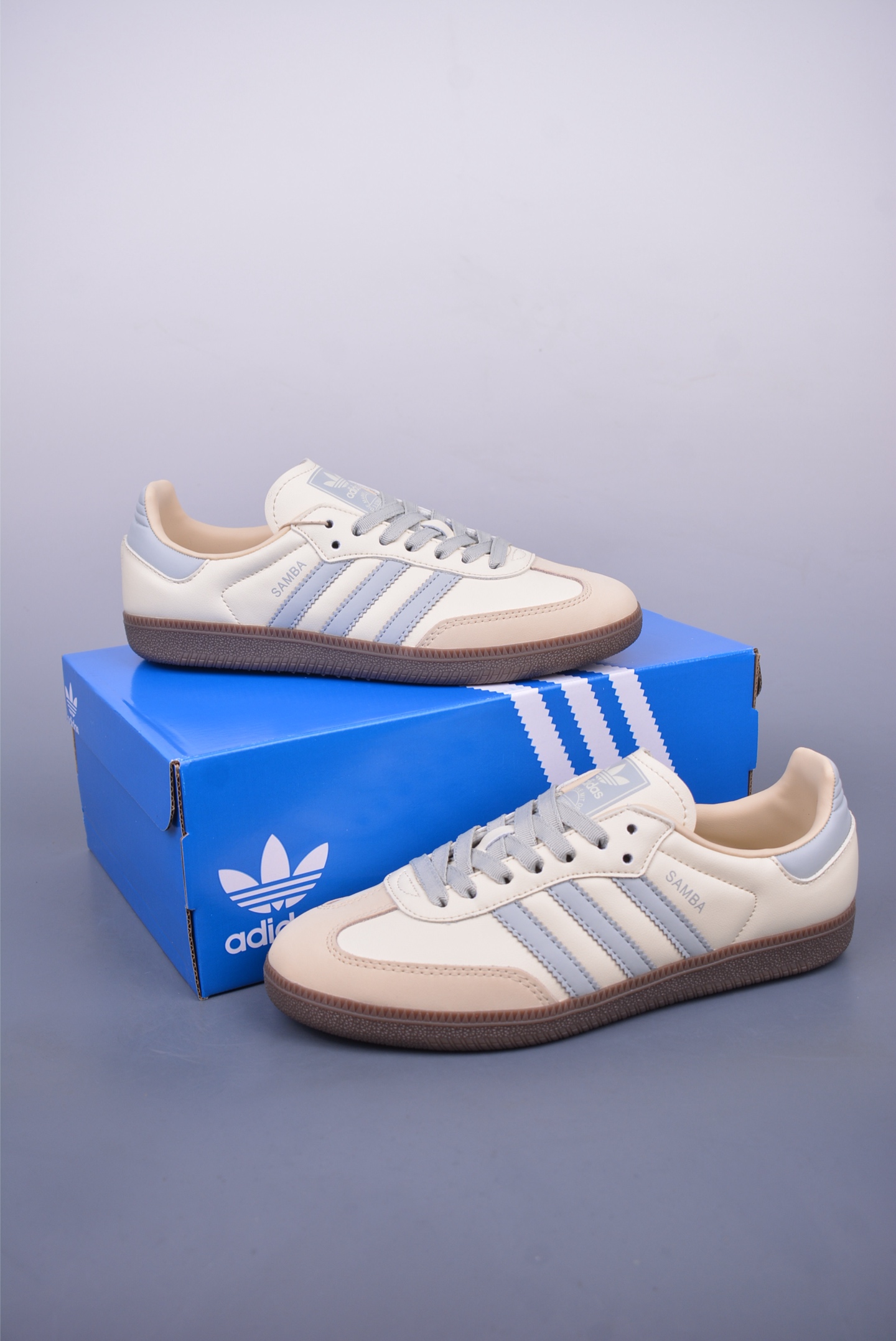 아디다스 클로버 삼바 상품 번호: JI3184