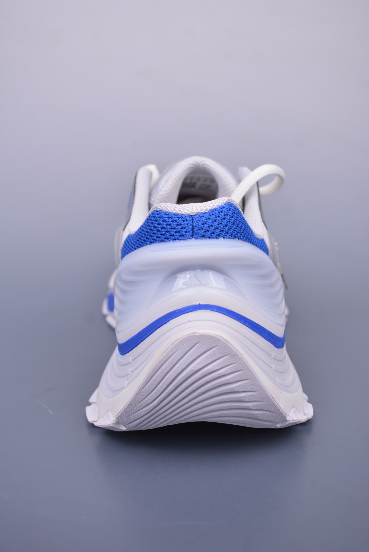 아디다스 벤토 XL 상품 번호: JS1502