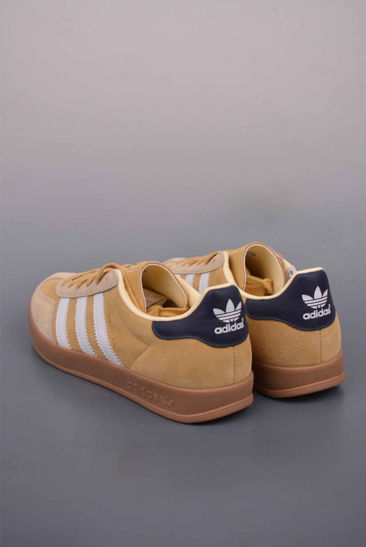 아디다스 오리지널 상품 번호: JI3523