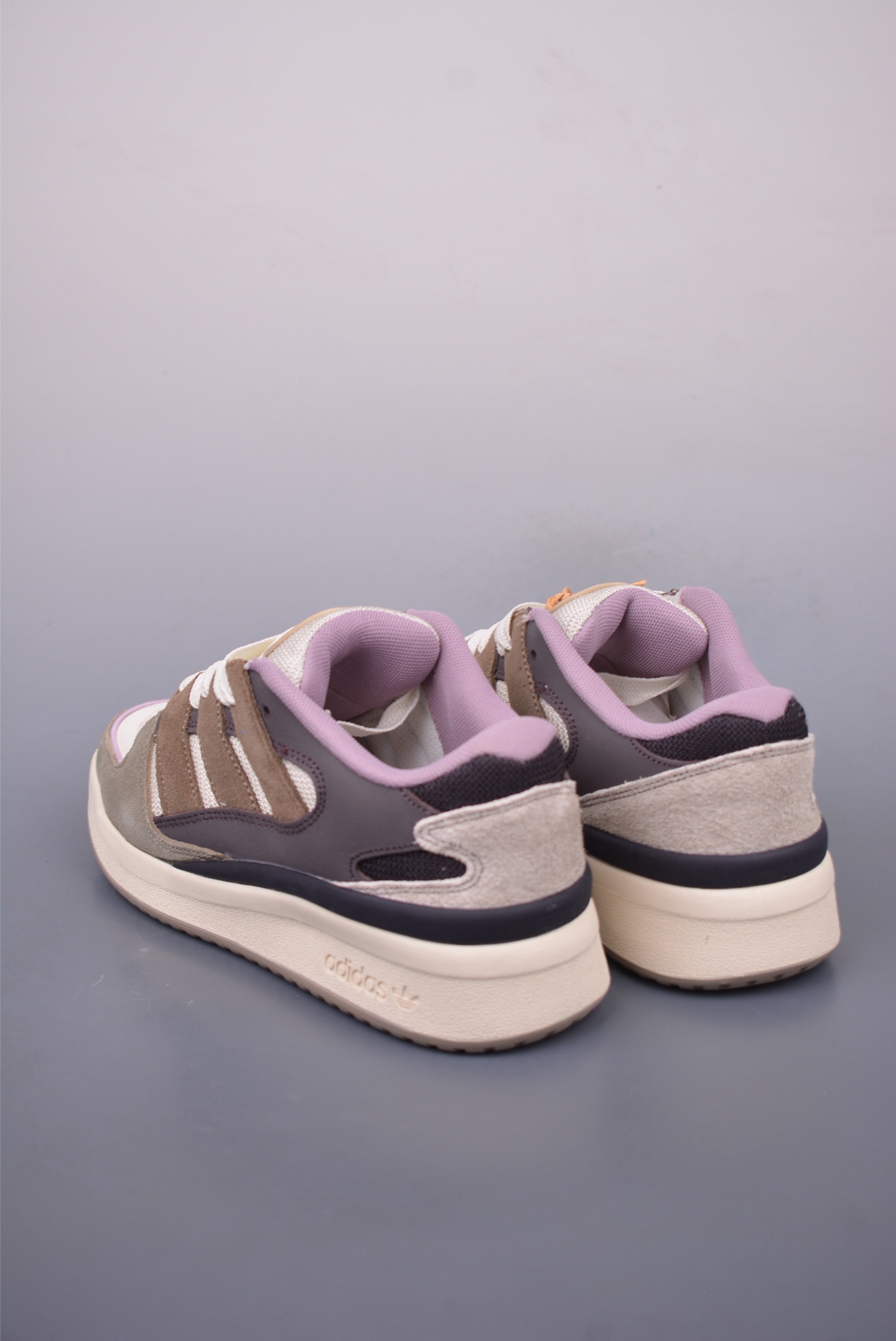 아디다스 오리지널 상품 번호: JS3159