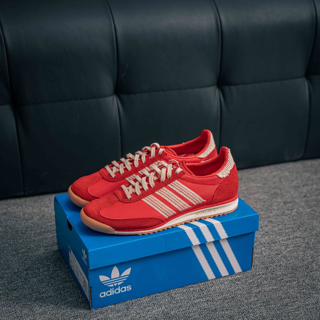 아디다스 오리지널 상품 번호: JI2746