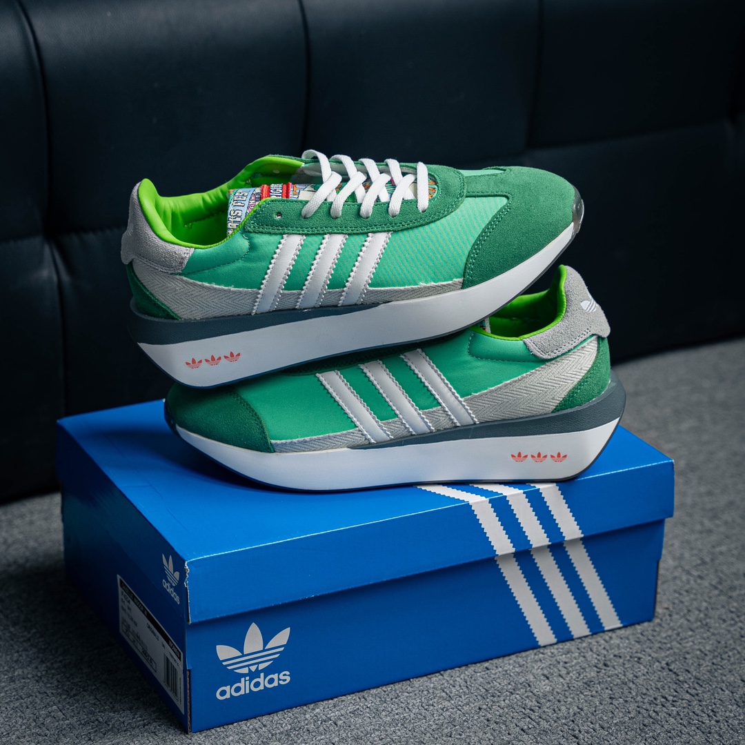 아디다스 오리지널 상품 번호: IF4234