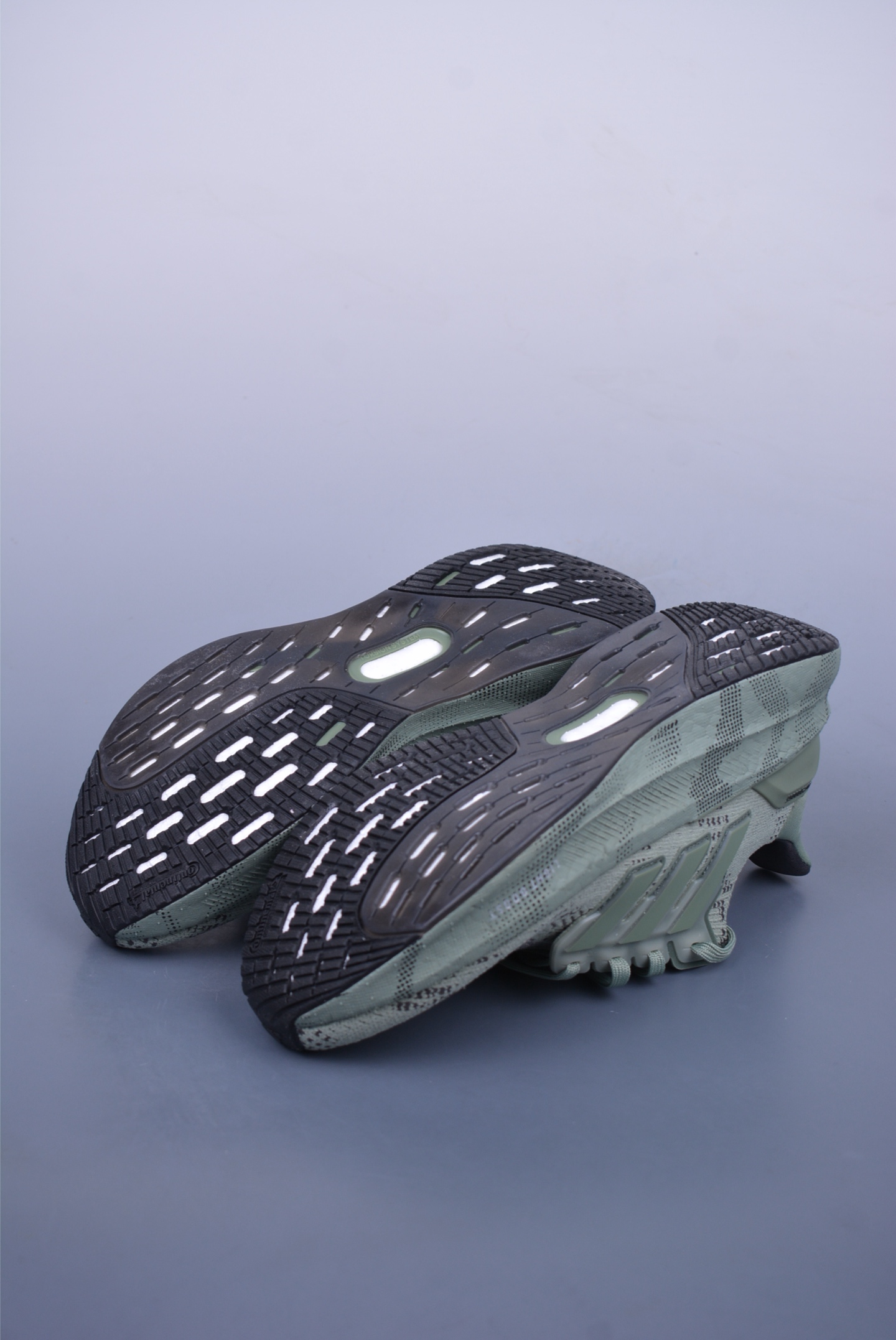 아디다스 울트라 BO 상품 번호: JI1525