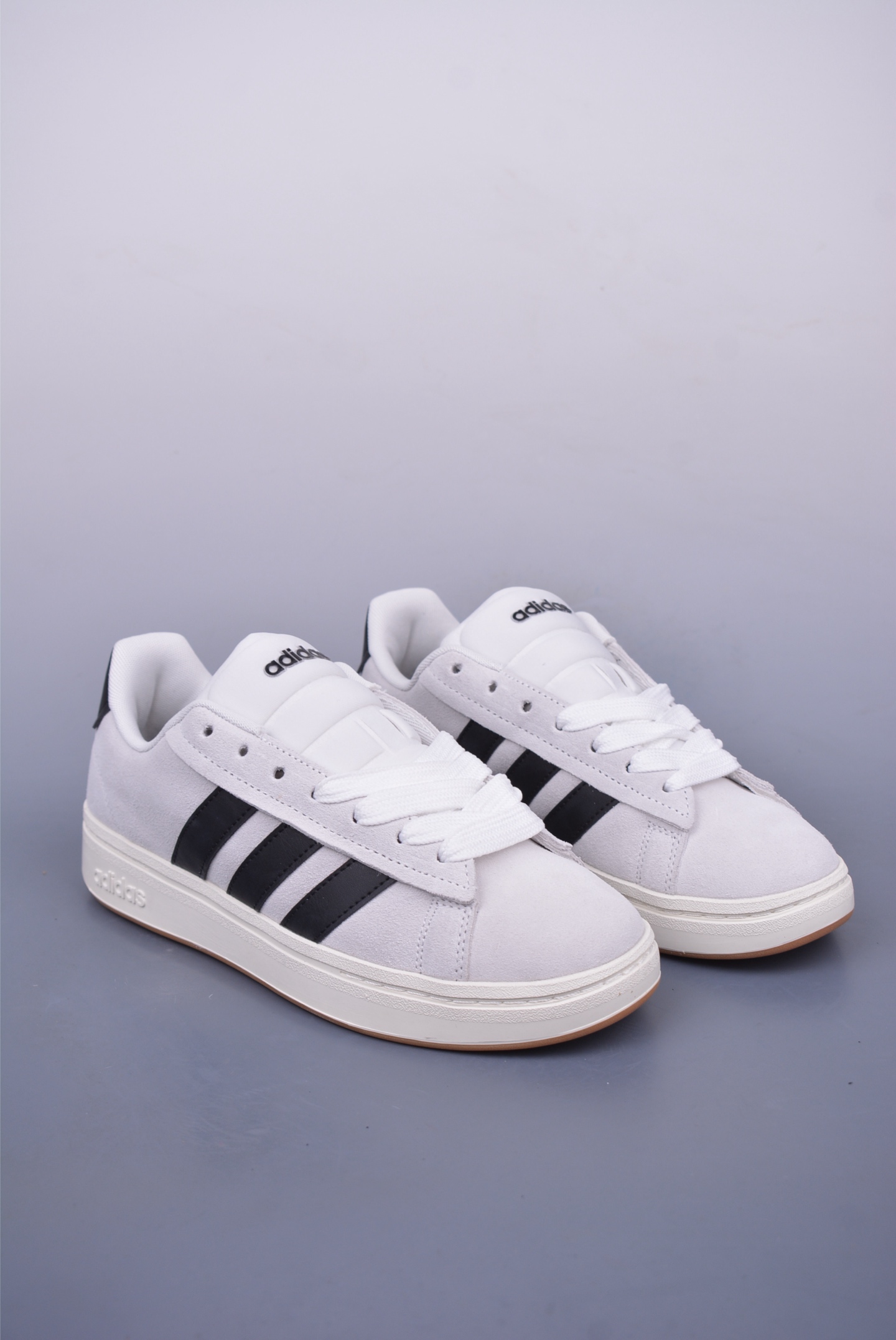 아디다스 그랜드 코 상품 번호: JR0544