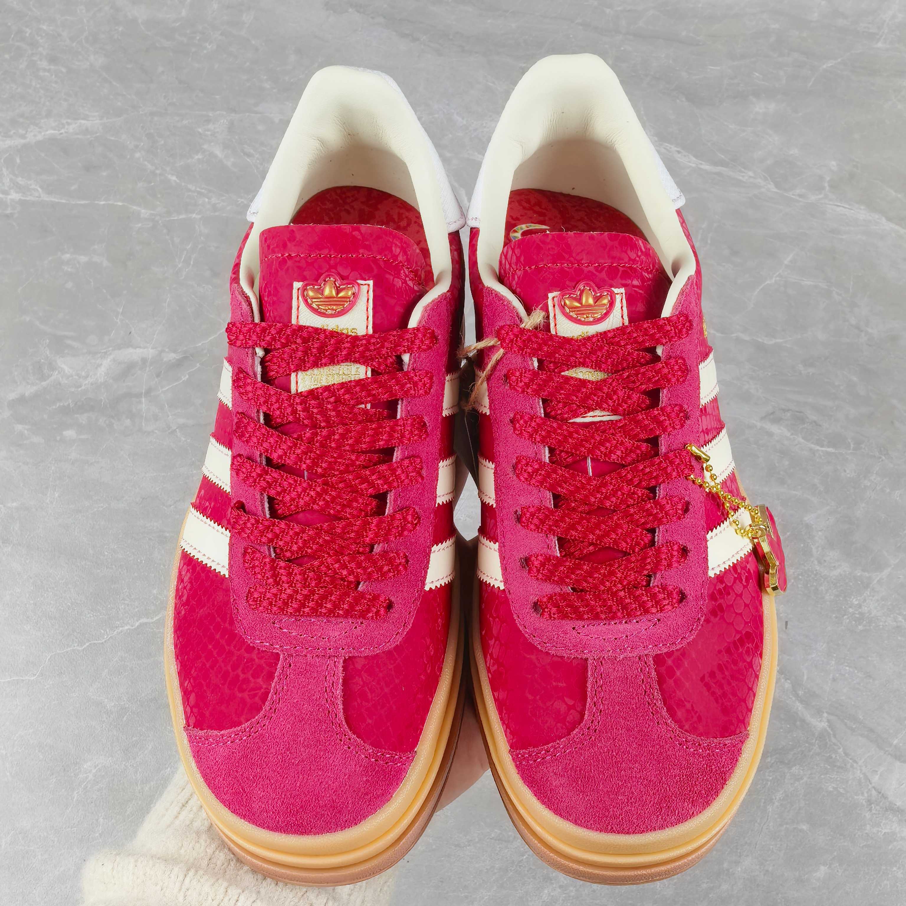 상품 번호: JQ5977