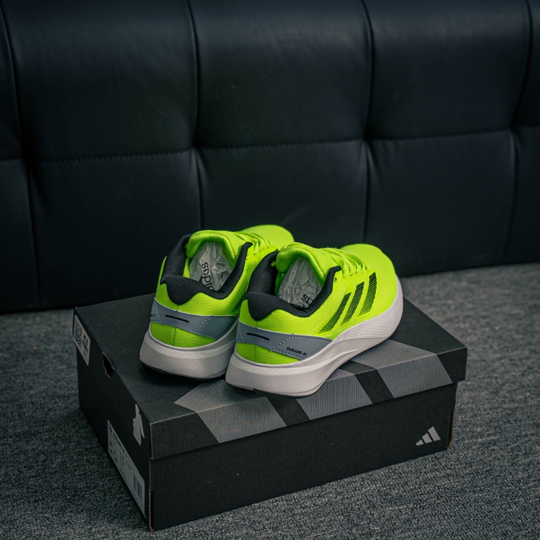 아디다스 듀라모 R 상품 번호: ID2700